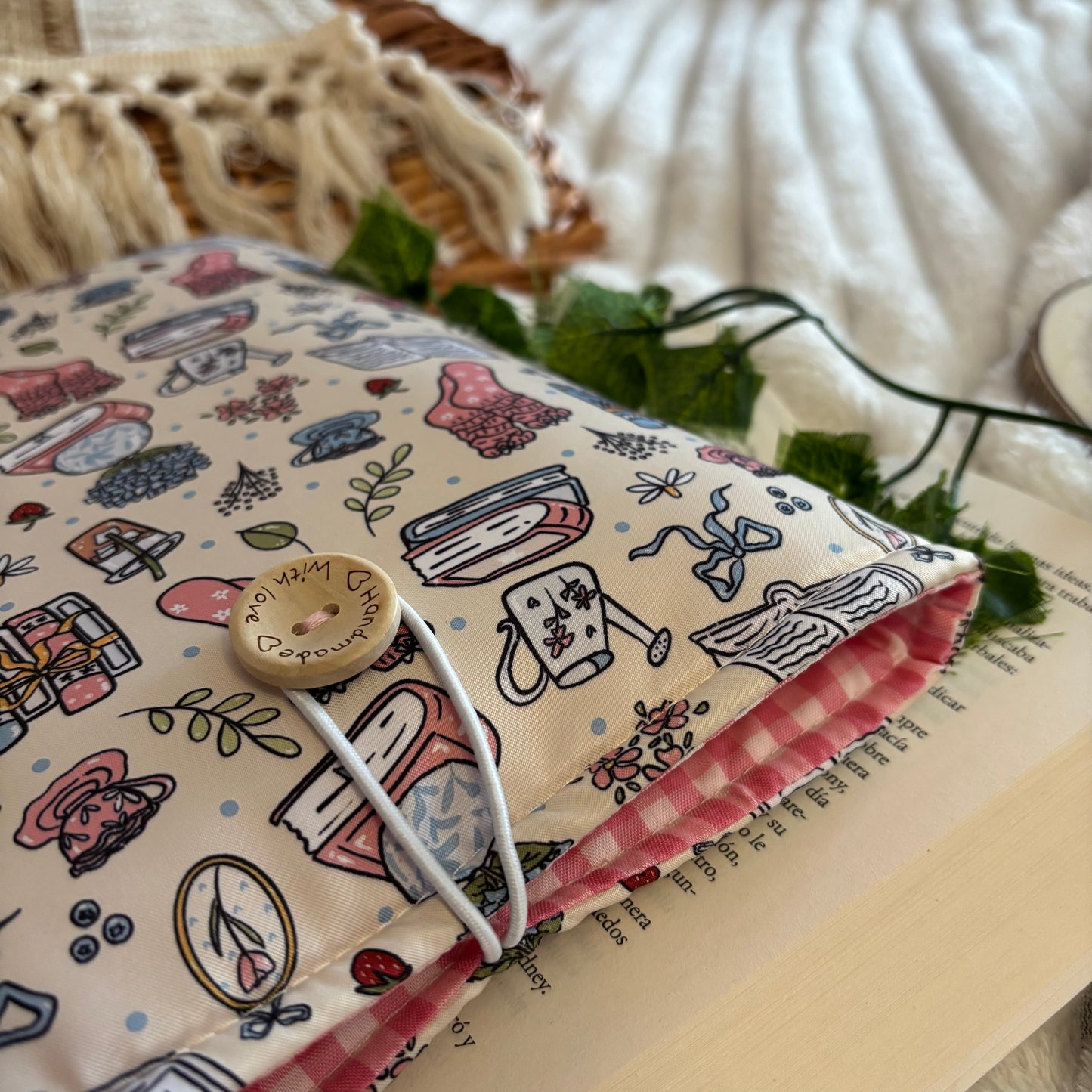 Funda literaria spring is coming