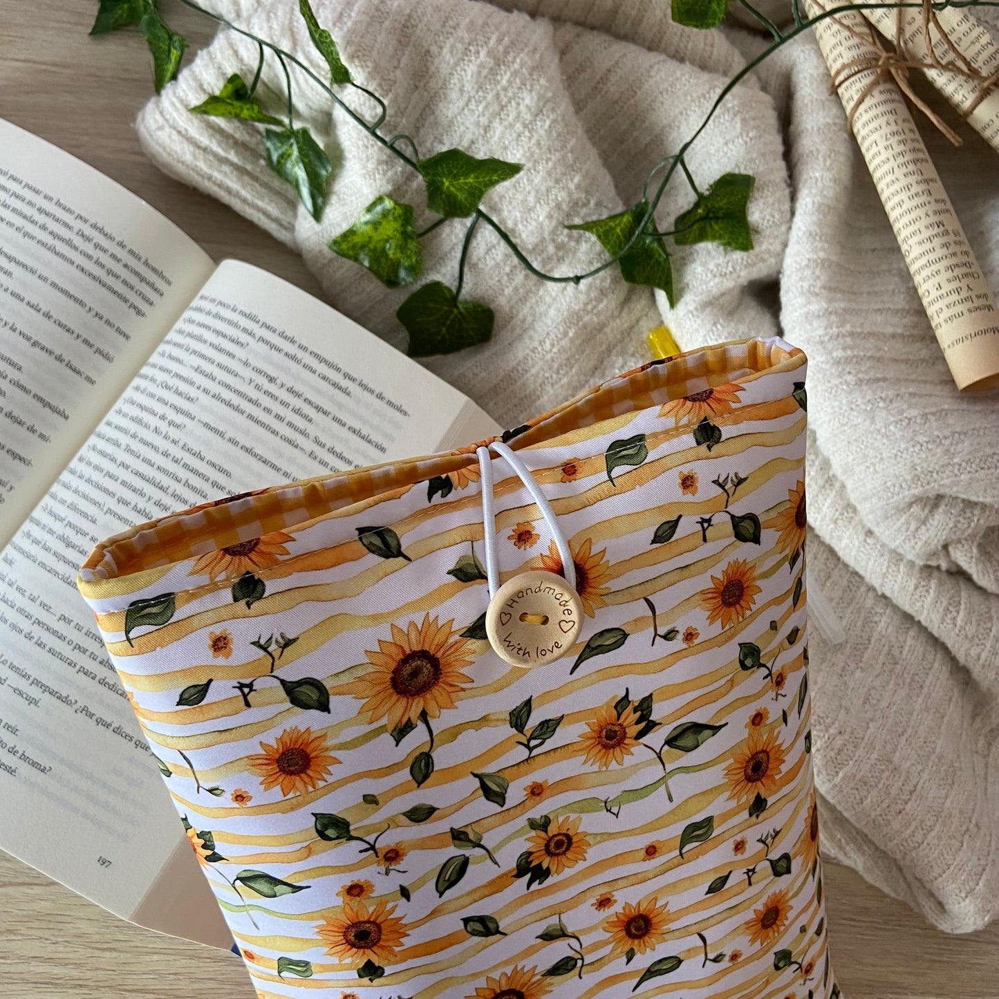 Funda literaria tus girasoles