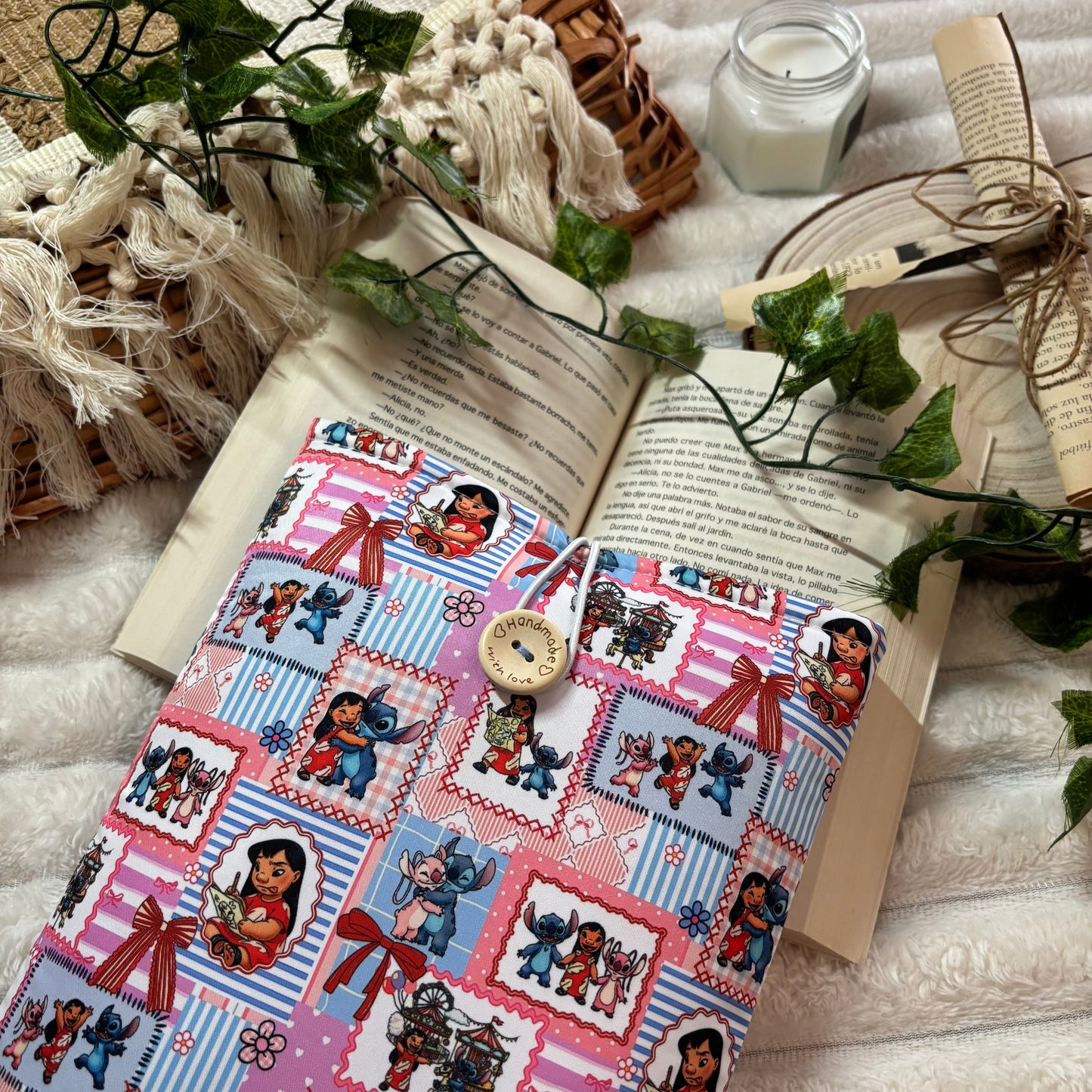 Funda literaria Lilo, Stitch y Angel