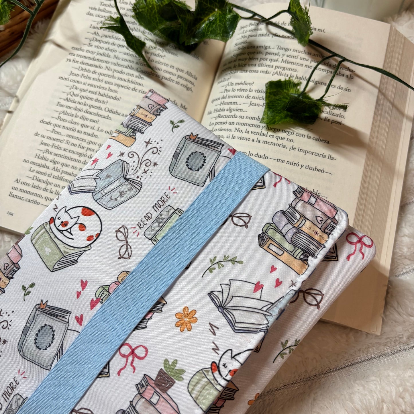Funda de solapas para ebook gatitos lectores