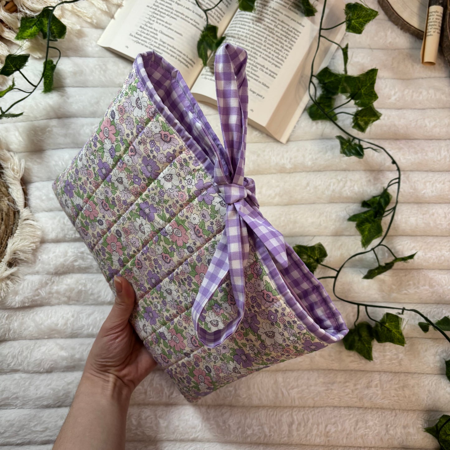 Funda literaria Anastasia