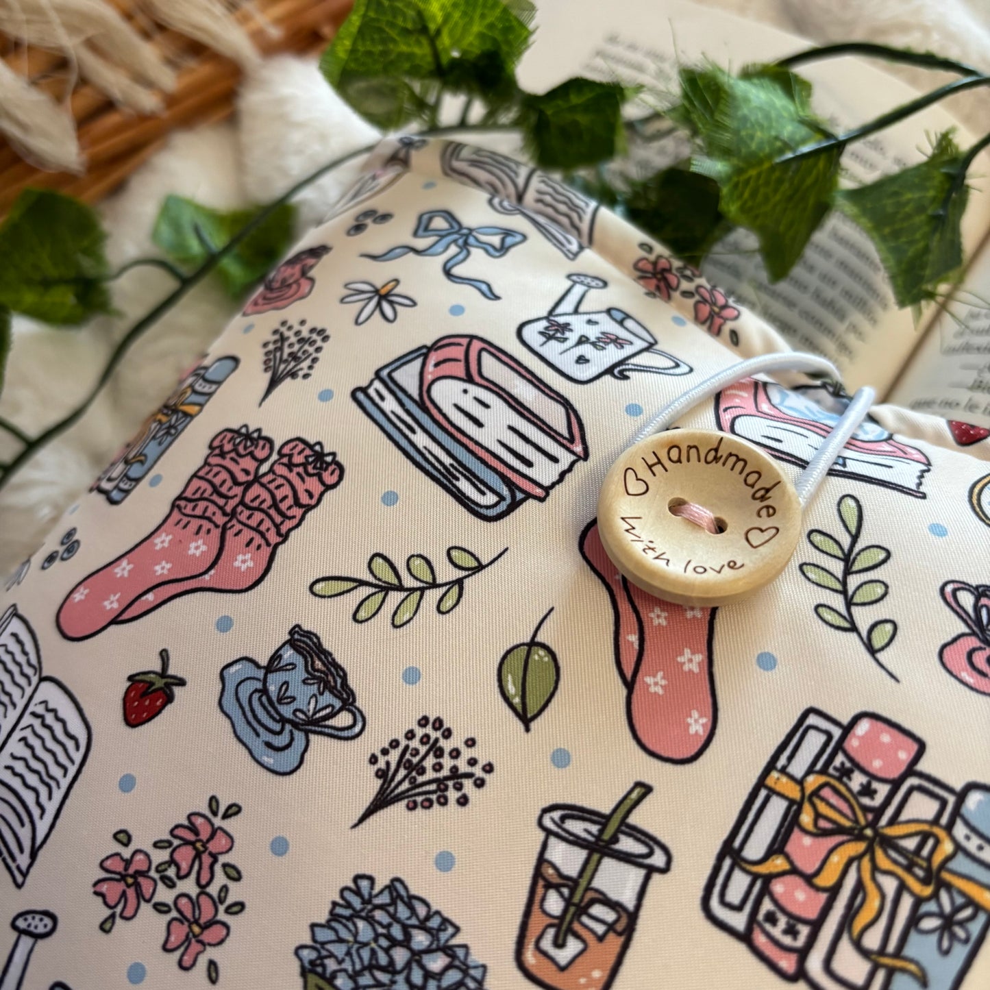 Funda literaria spring is coming