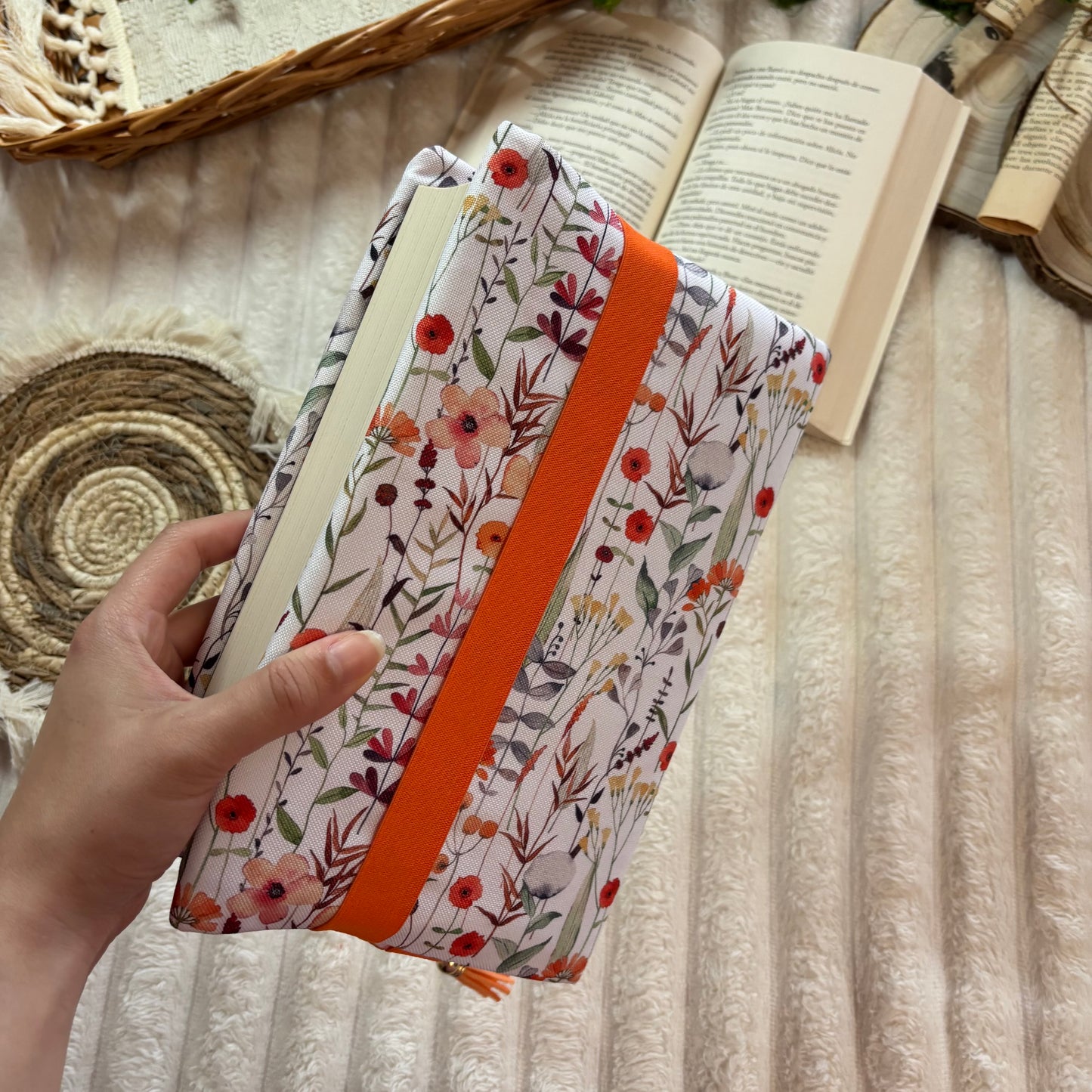 Funda ajustable ramas de flores impermeable