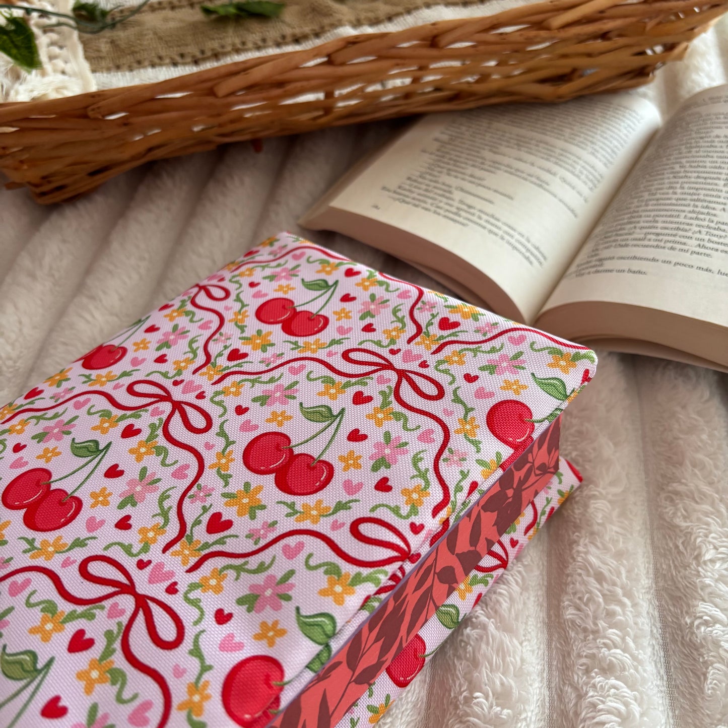 Funda ajustable cerezitas impermeable
