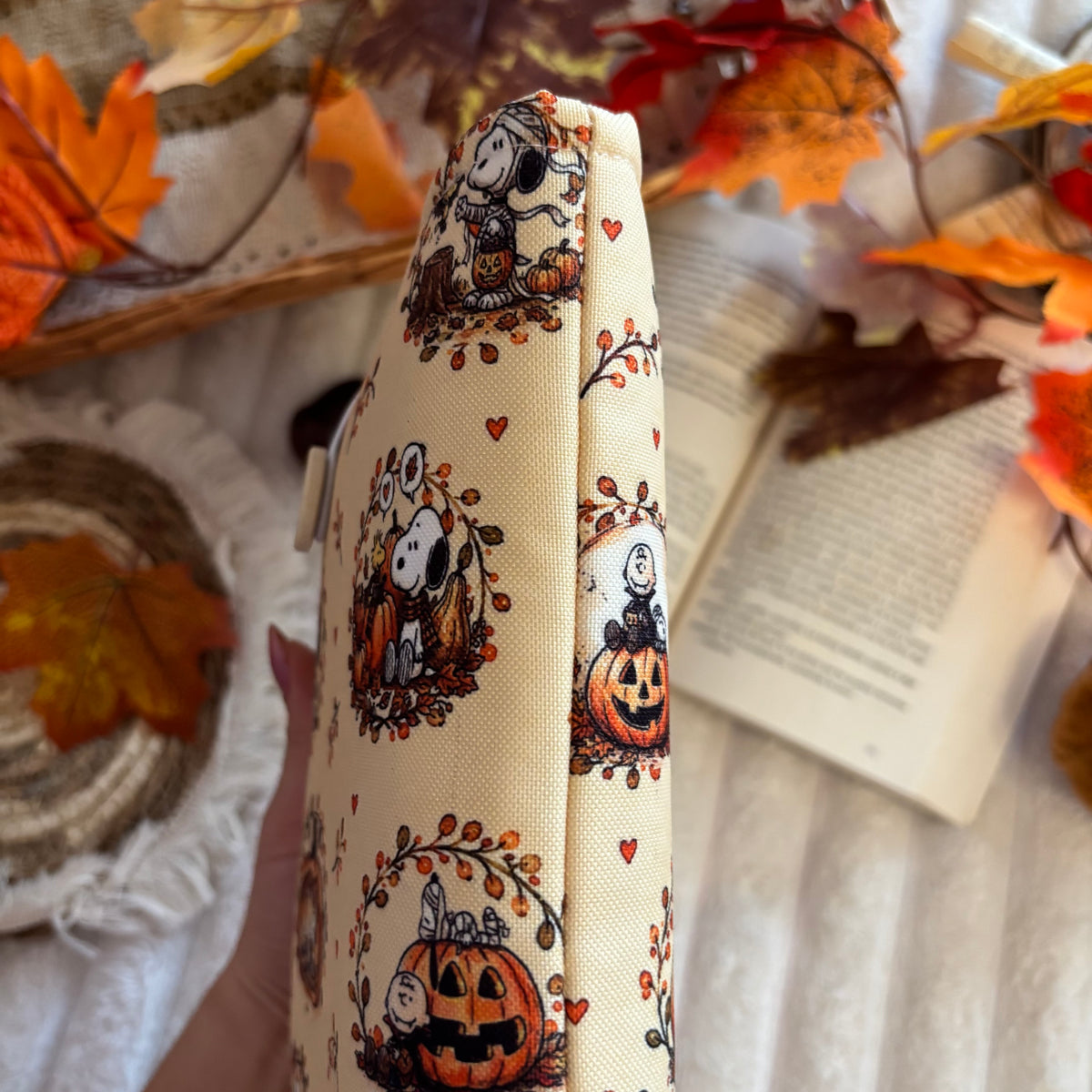 Funda literaria Hello autumn Snoopy impermeable