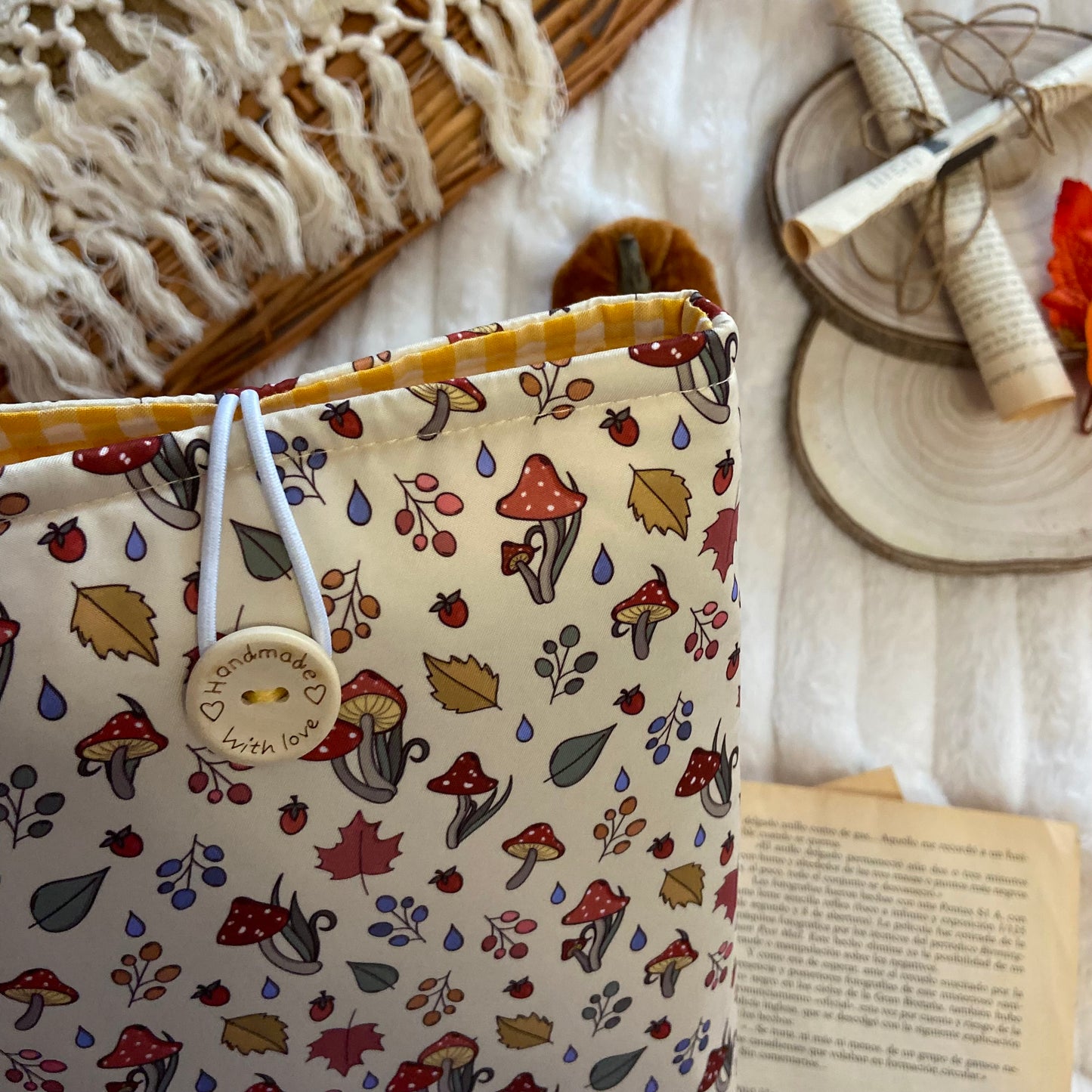 Funda literaria lectura en otoño