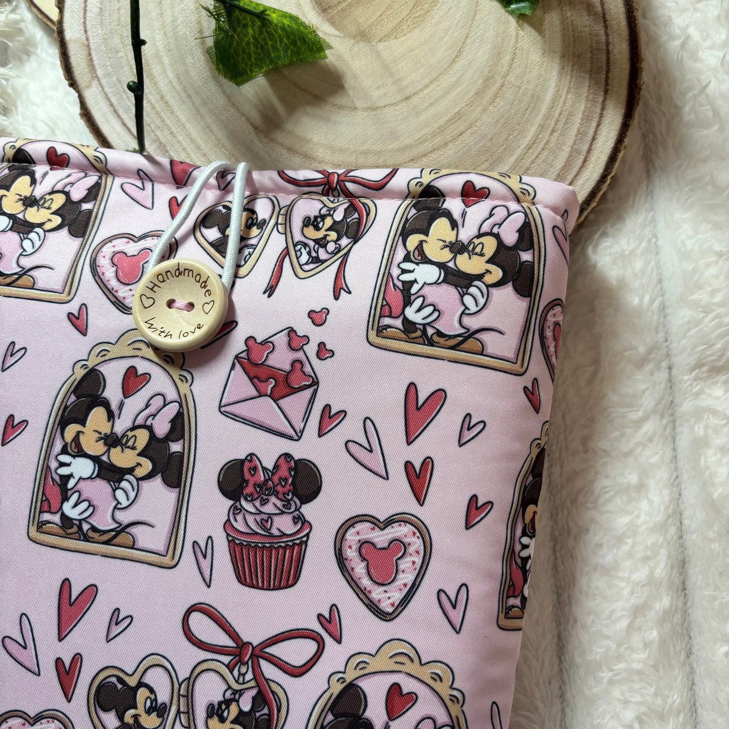 Funda literaria Mickey y Minnie enamorados