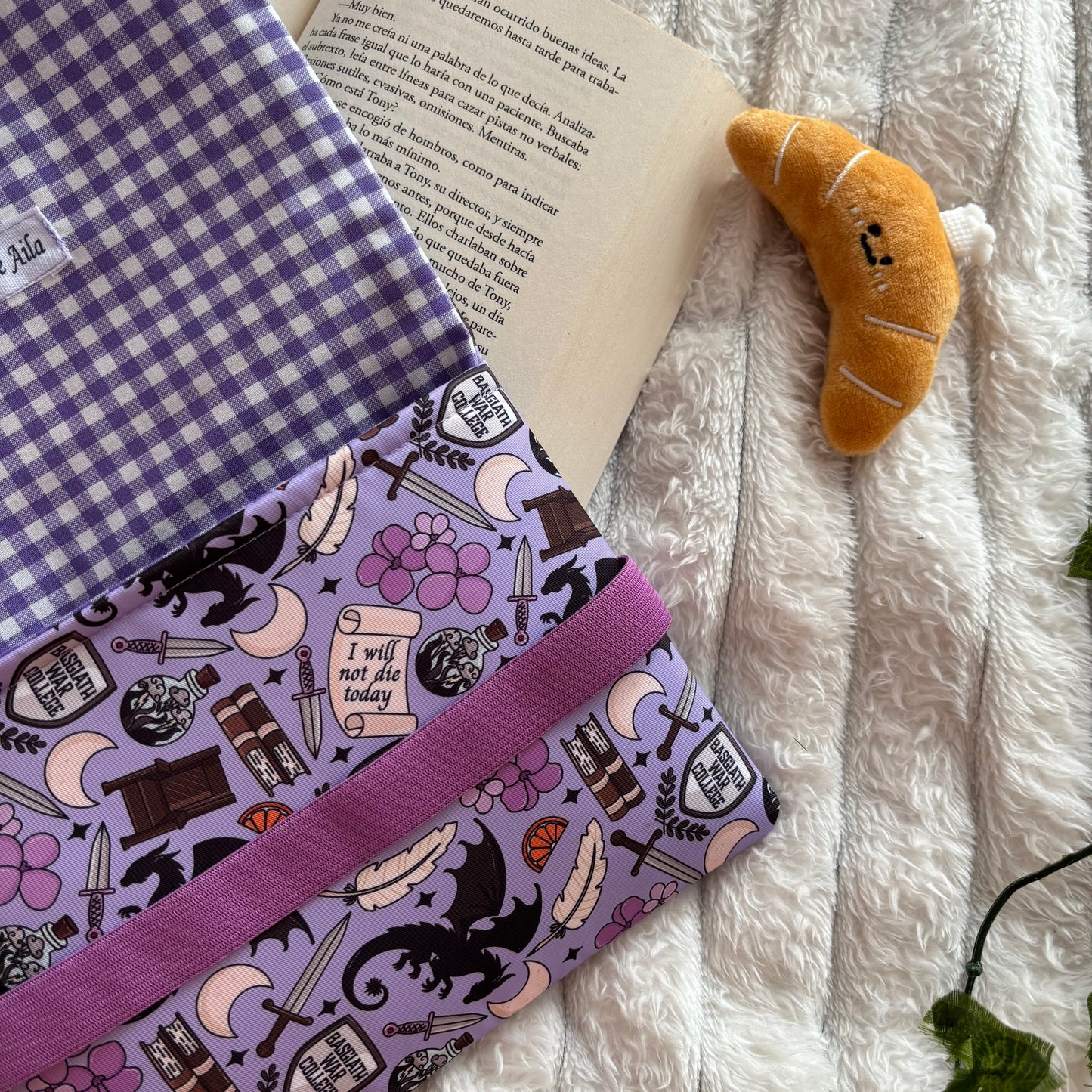 Funda de solapas para ebook Basgiath war college