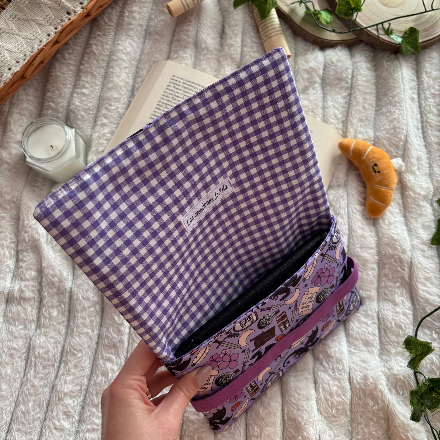 Funda de solapas para ebook Basgiath war college