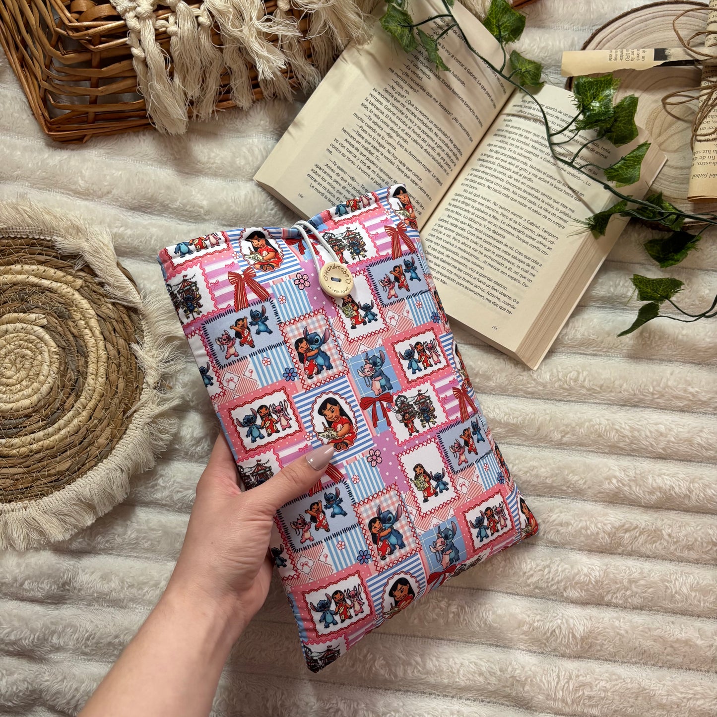 Funda literaria Lilo, Stitch y Angel