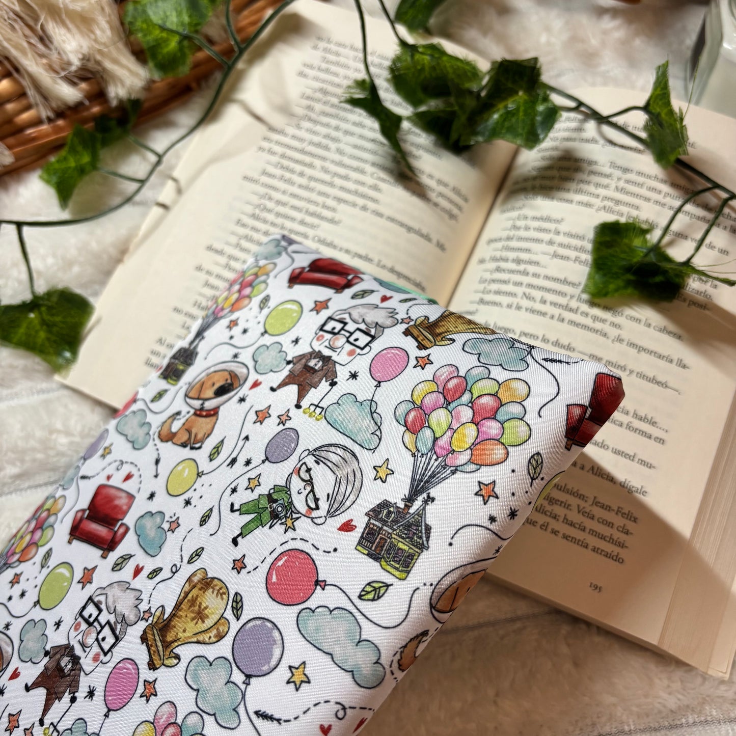 Funda de solapas para ebook Up