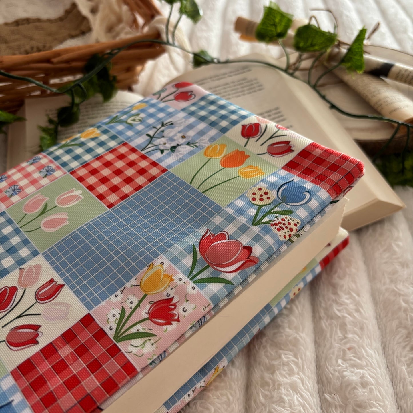 Funda ajustable tulipanes en primavera