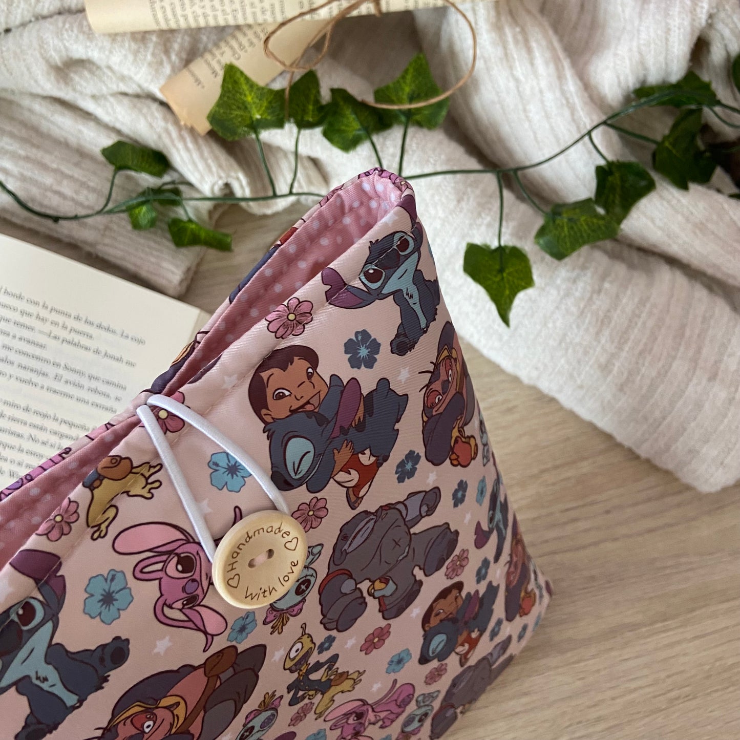 Funda literaria Stitch uno