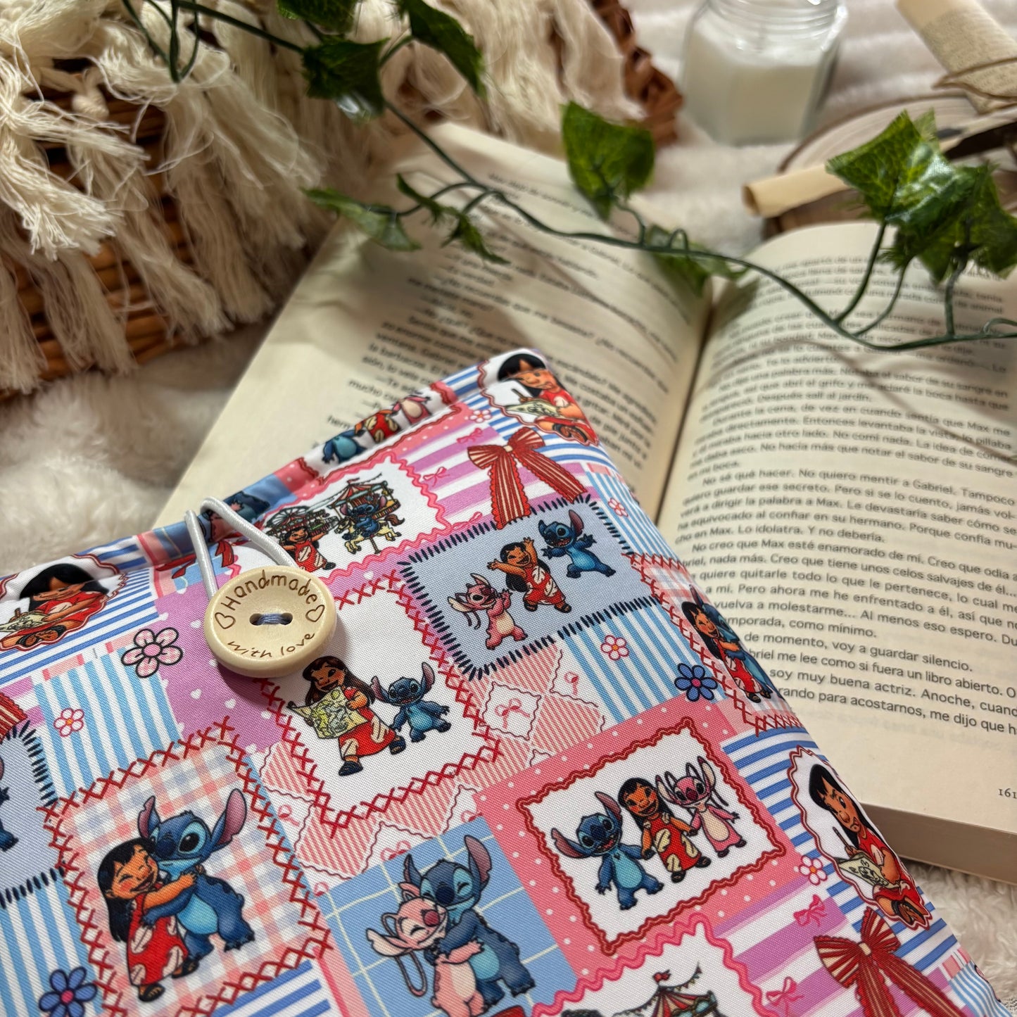 Funda literaria Lilo, Stitch y Angel