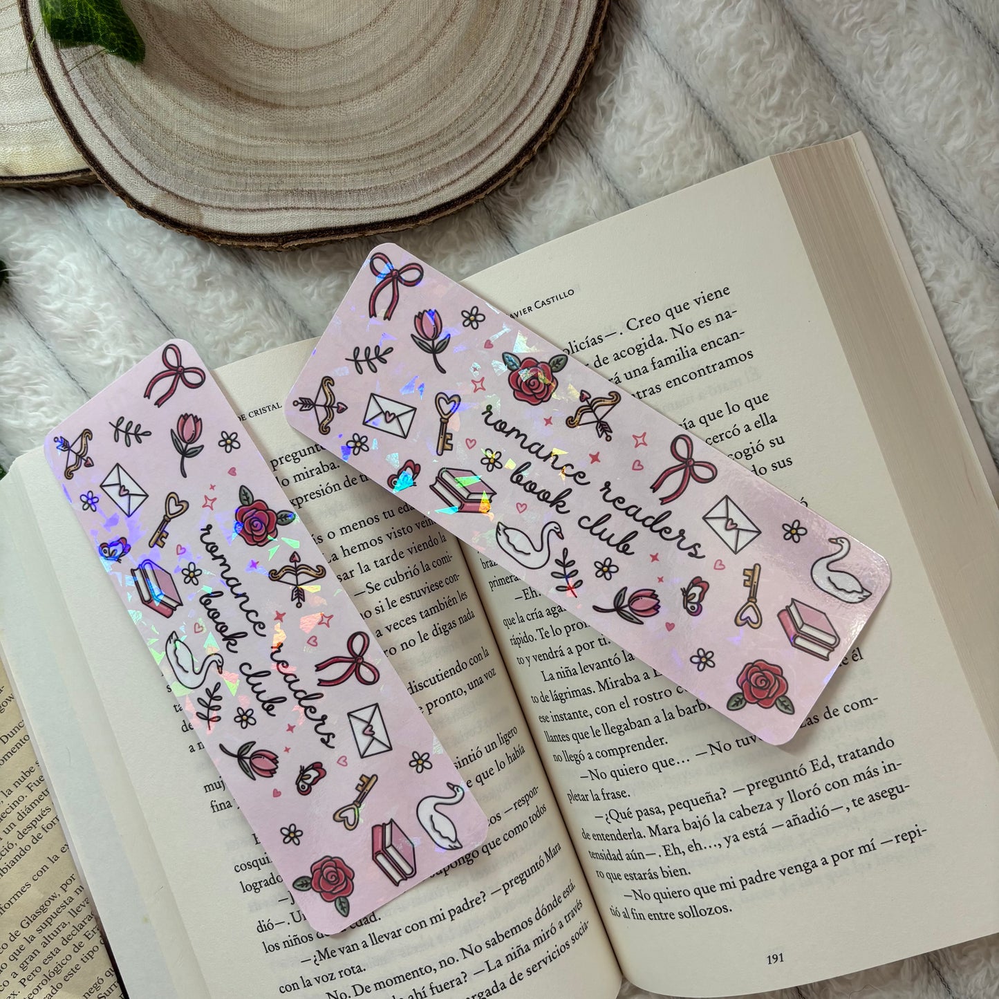 Marcapáginas romance readers bookclub holográfico