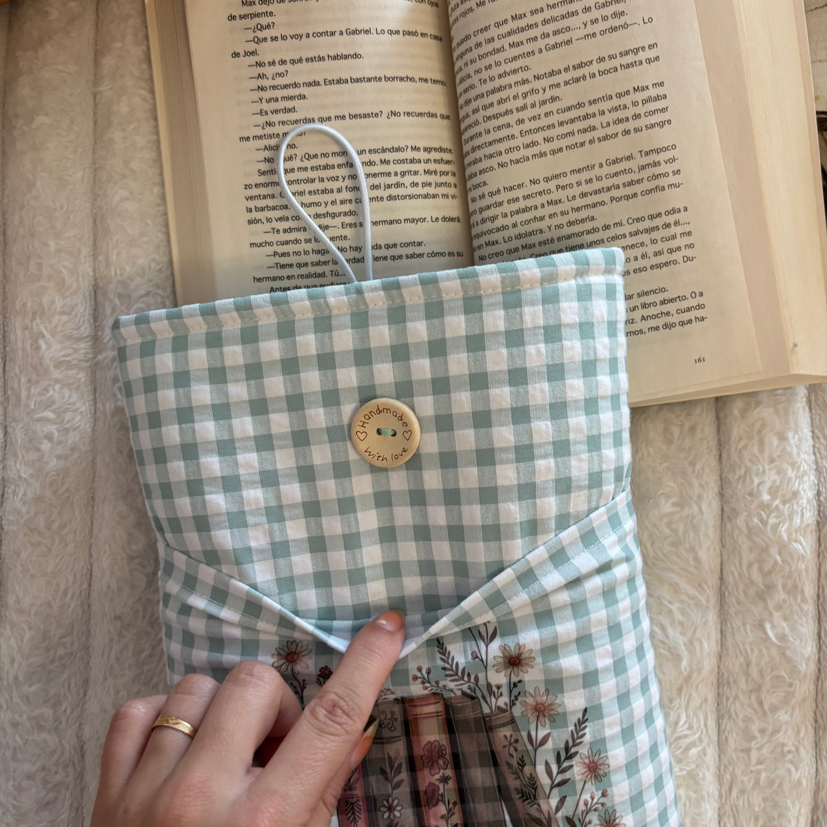Funda literaria Just one more chapter vichy con bolsillo