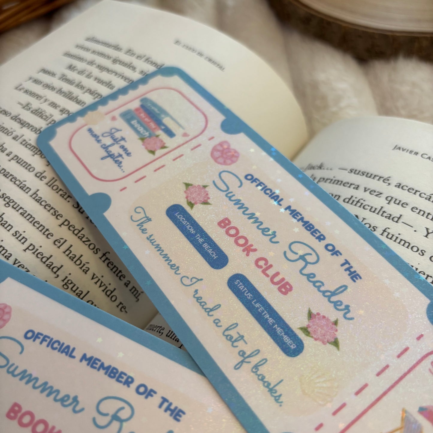 Marcapáginas summer reader bookclub holográfico