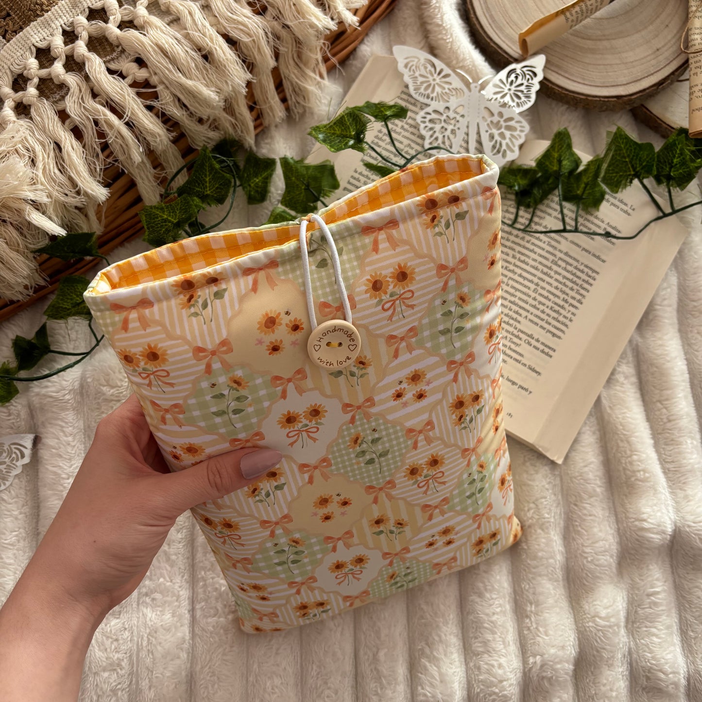 Funda literaria girasoles en primavera