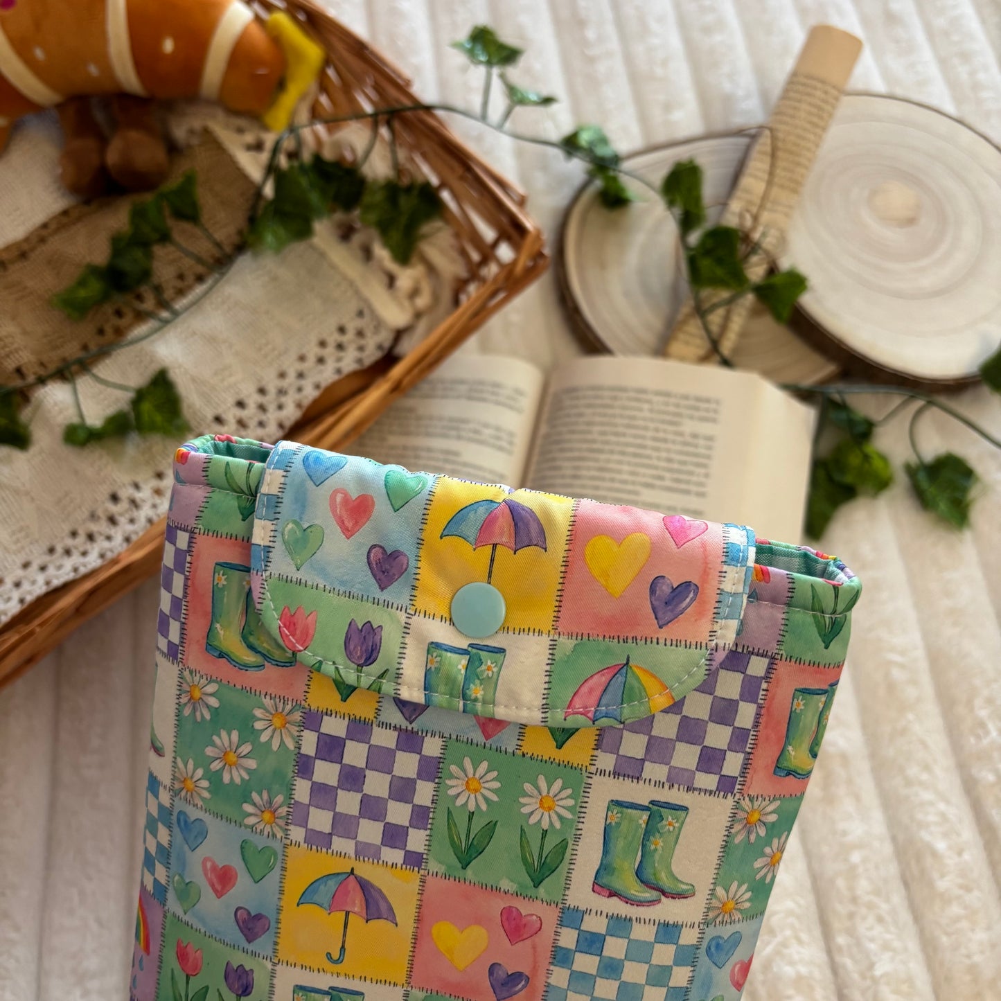 Funda kindle/kobo libra colour corazones de Abril