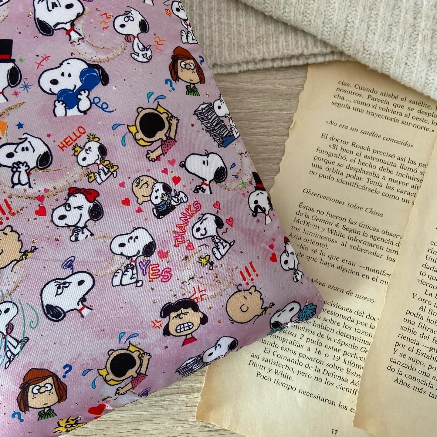 Funda literaria Snoopy love