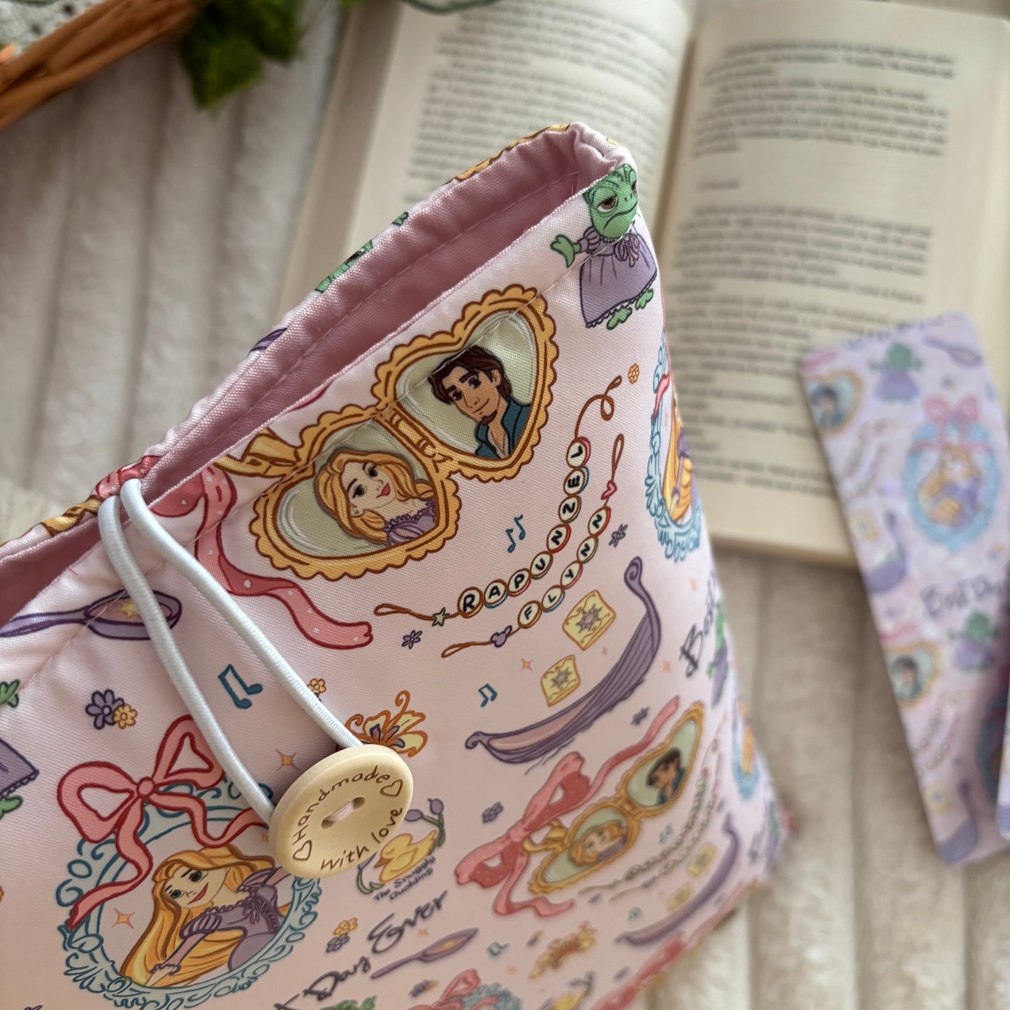 Funda literaria Rapunzel y Finn