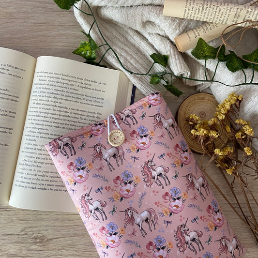 Funda literaria unicornios
