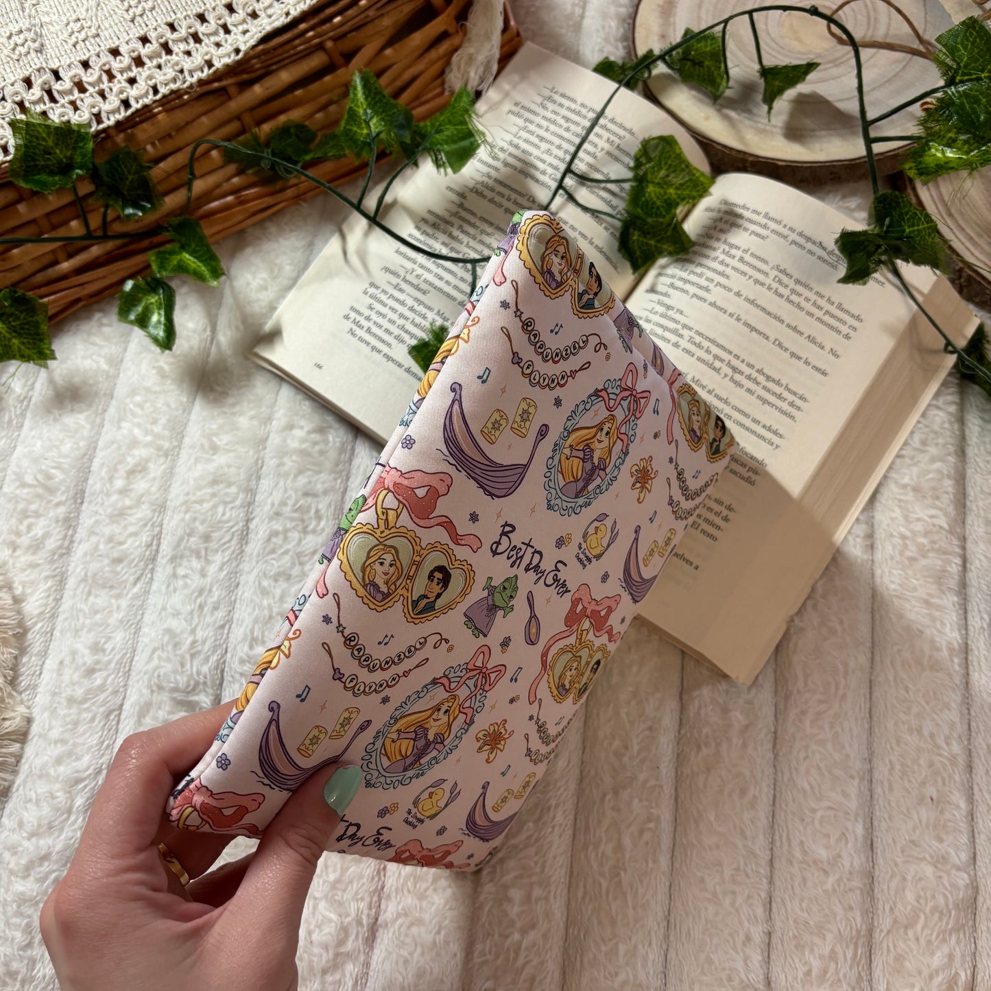Funda kindle/kobo libra colour Rapunzel y Finn