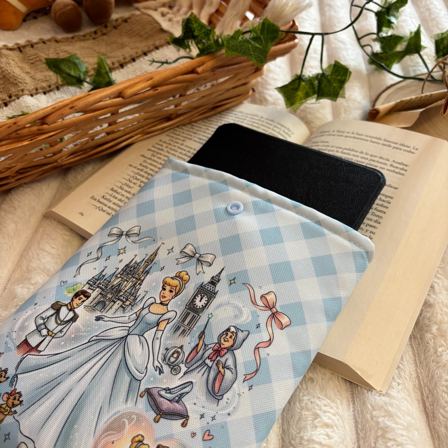 Funda kindle/kobo Cenicienta impermeable