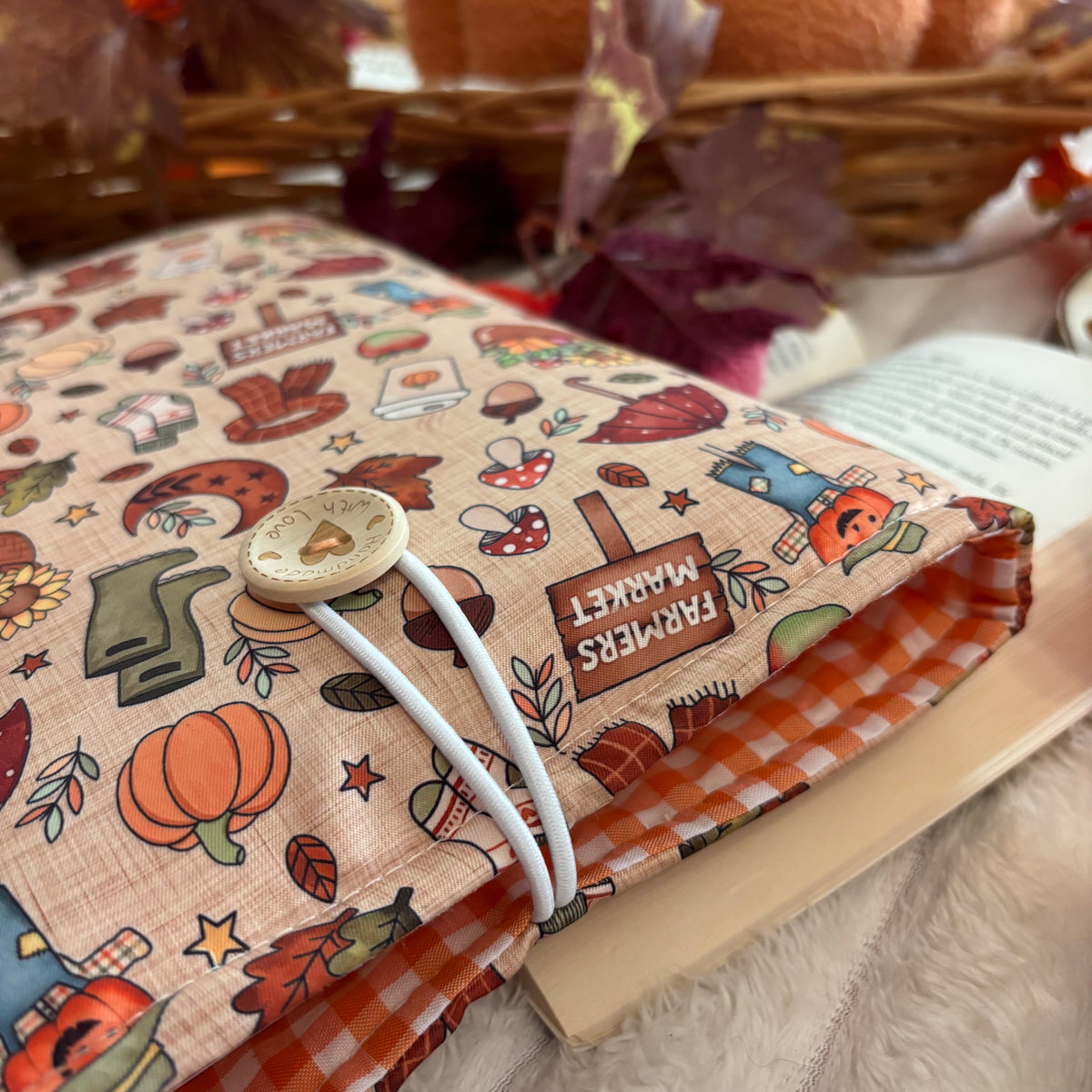 Funda literaria farmer market in autumn