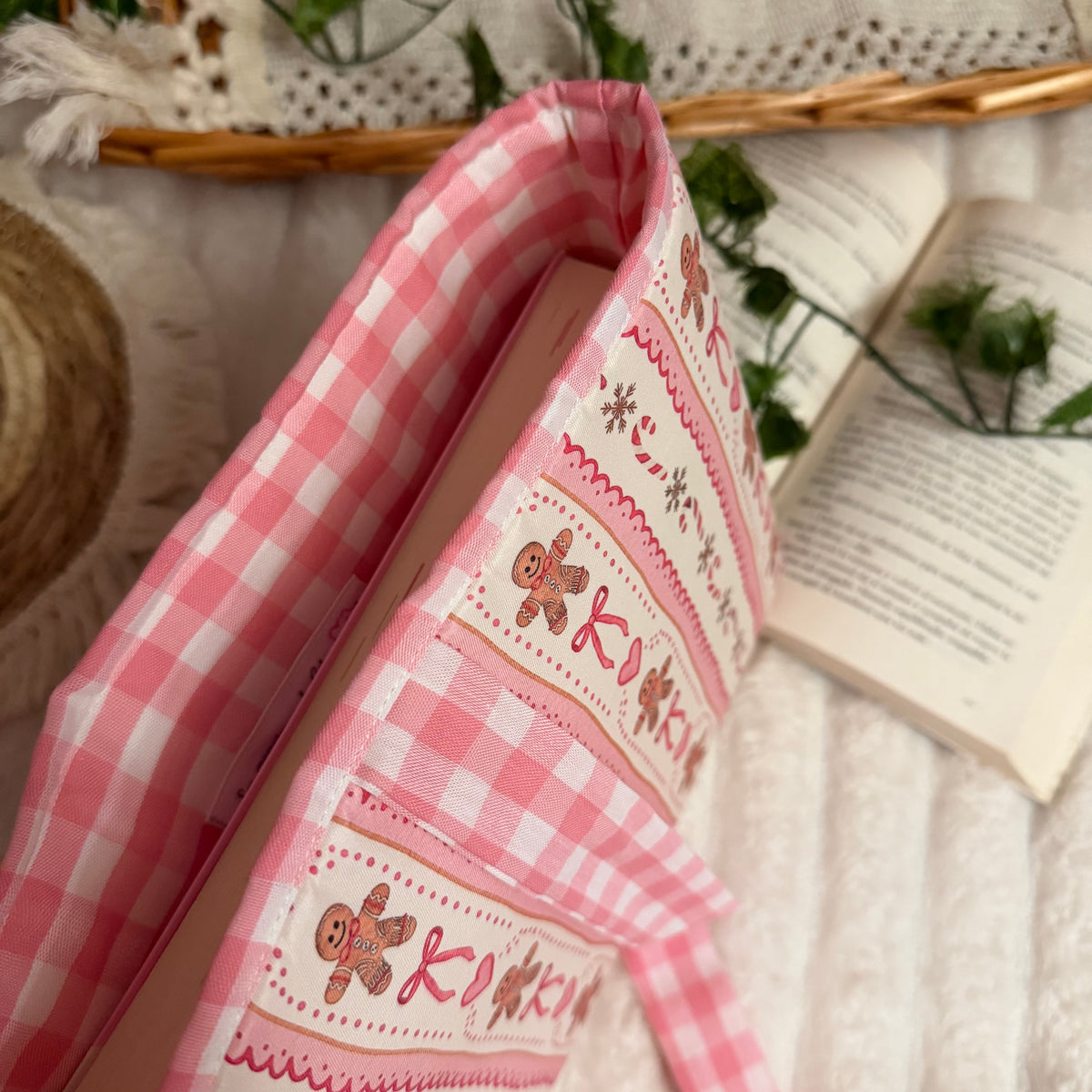 Funda literaria Gingerbread con lazo