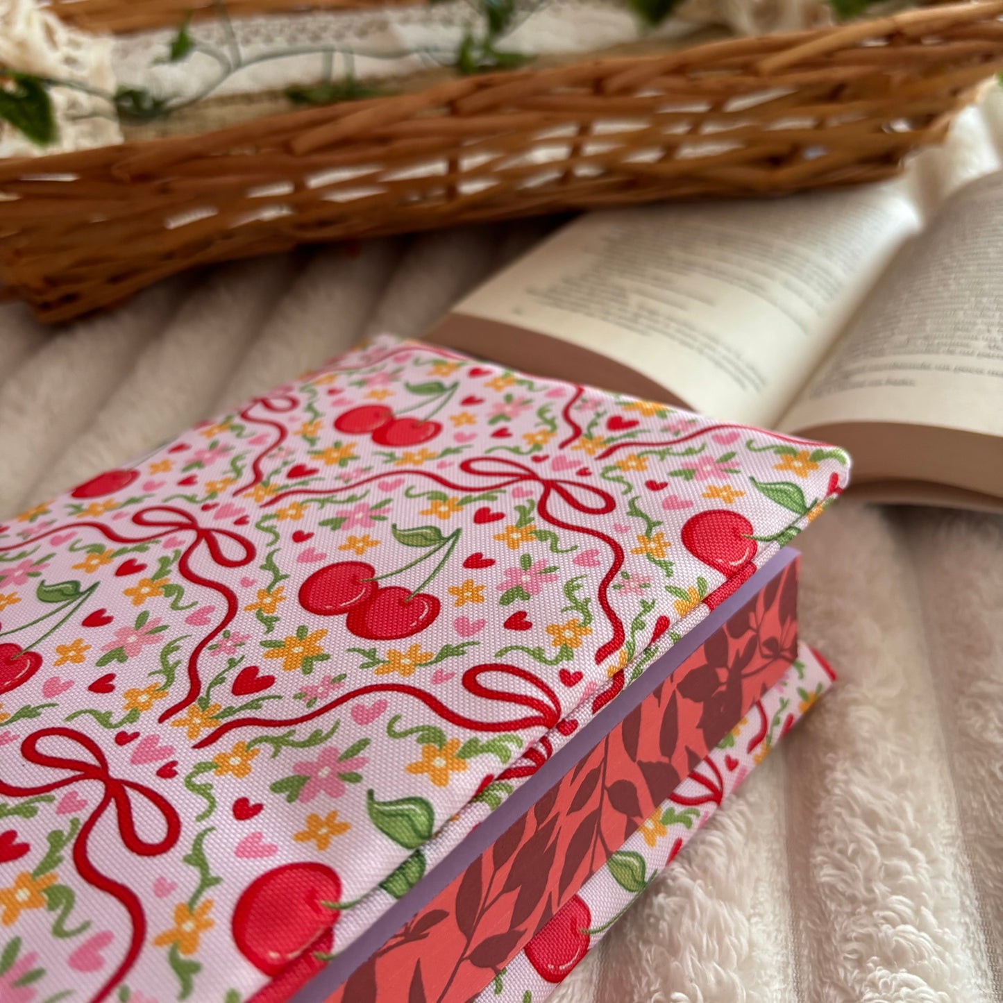 Funda ajustable cerezitas impermeable