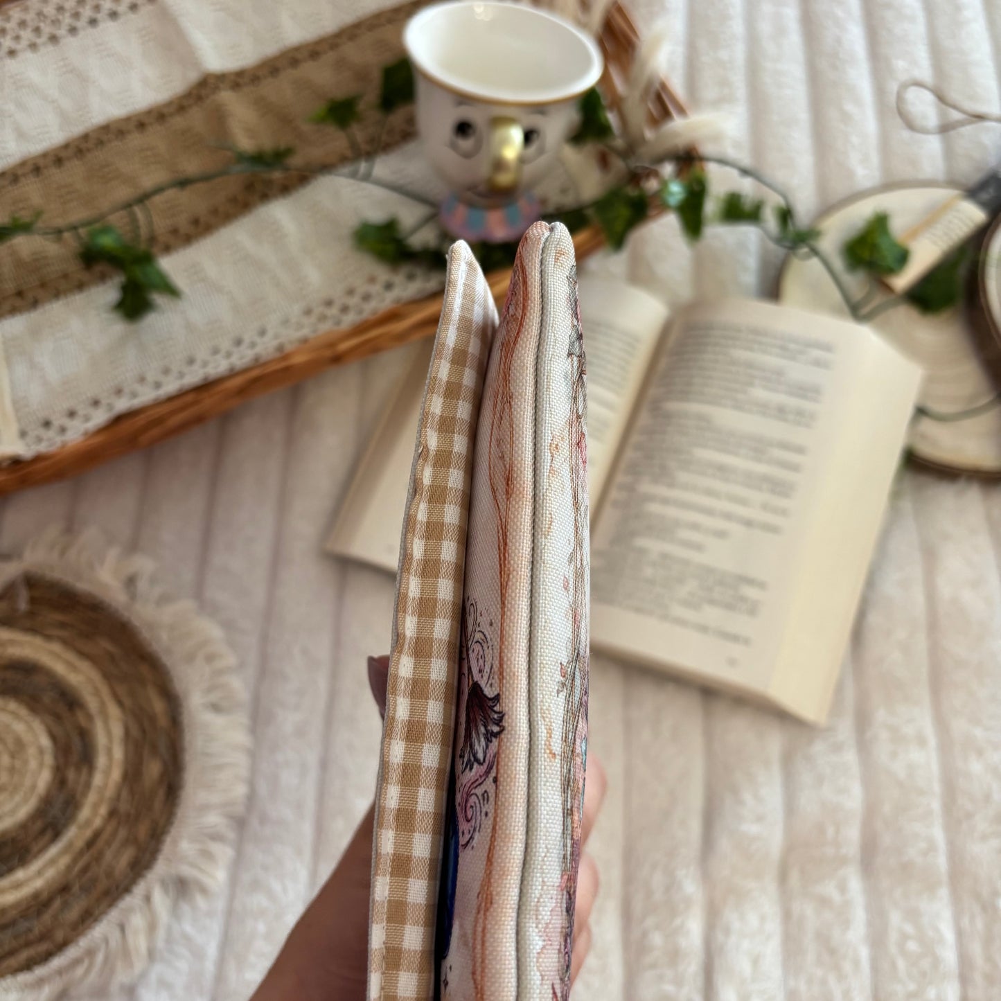 Funda de solapas para ebook érase una vez Bella y Bestia impermeable