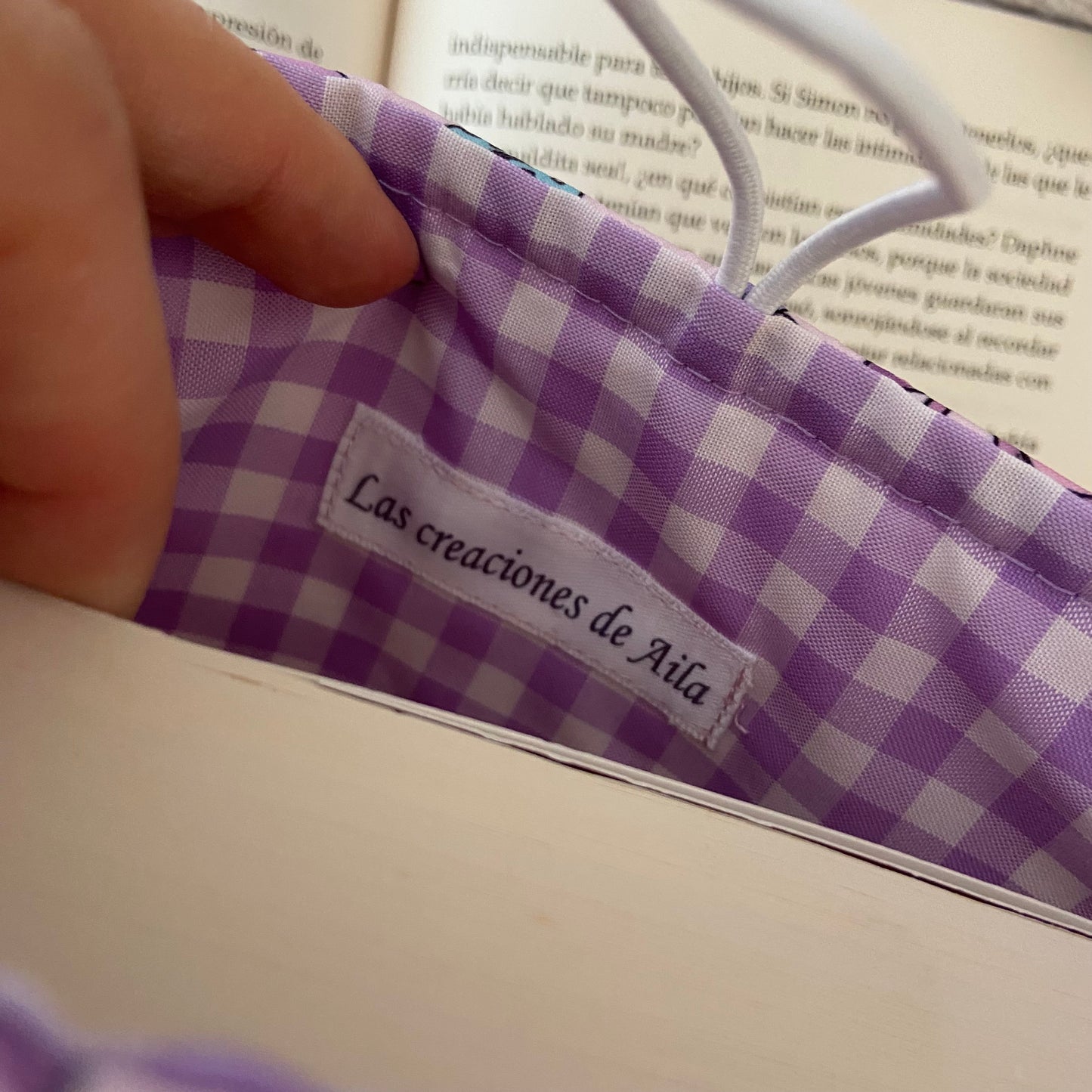 Funda literaria Stitch y Angel enamorados