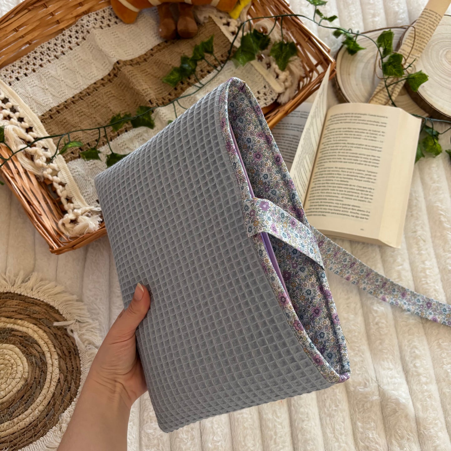 Funda literaria Aura