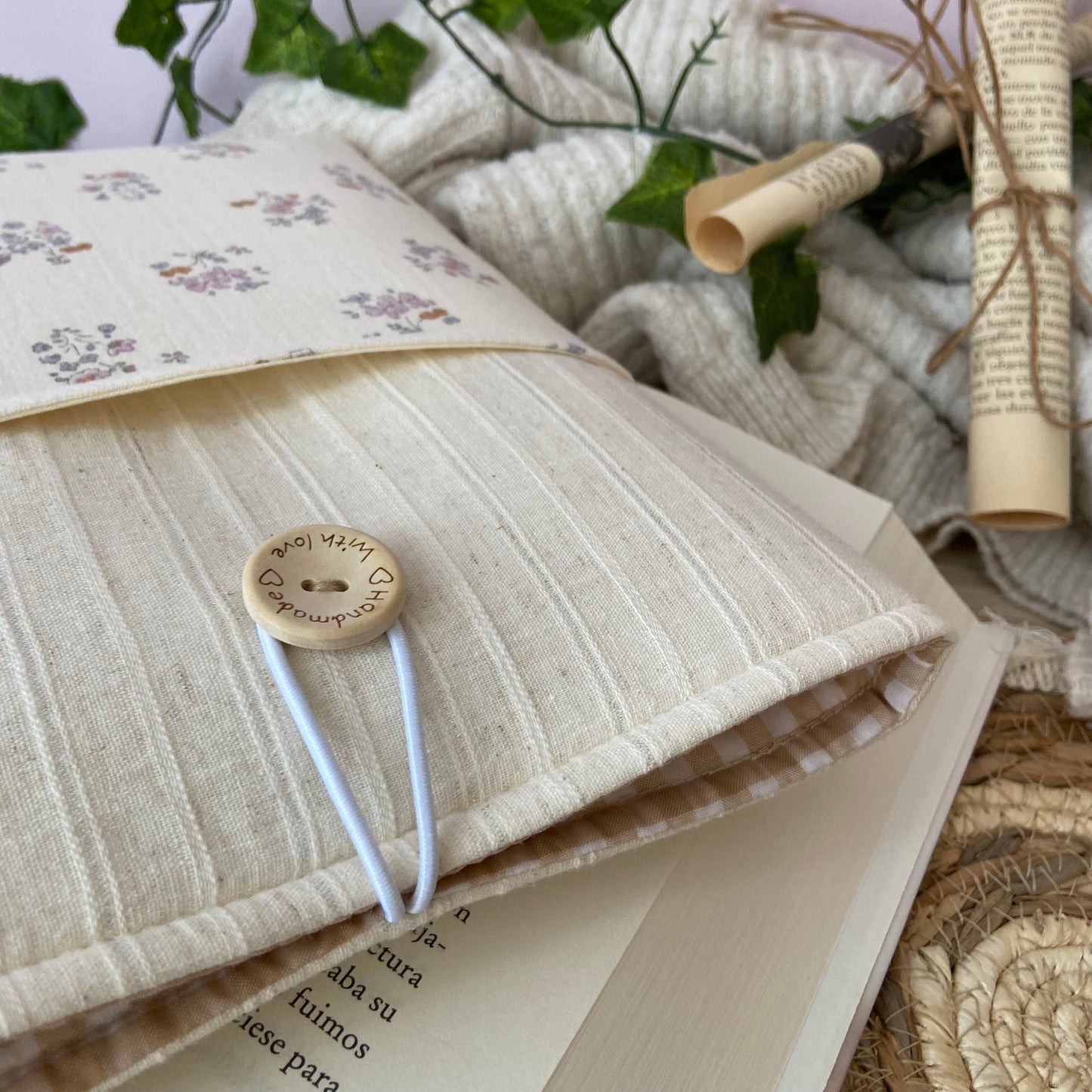 Funda literaria Lila con bolsillo