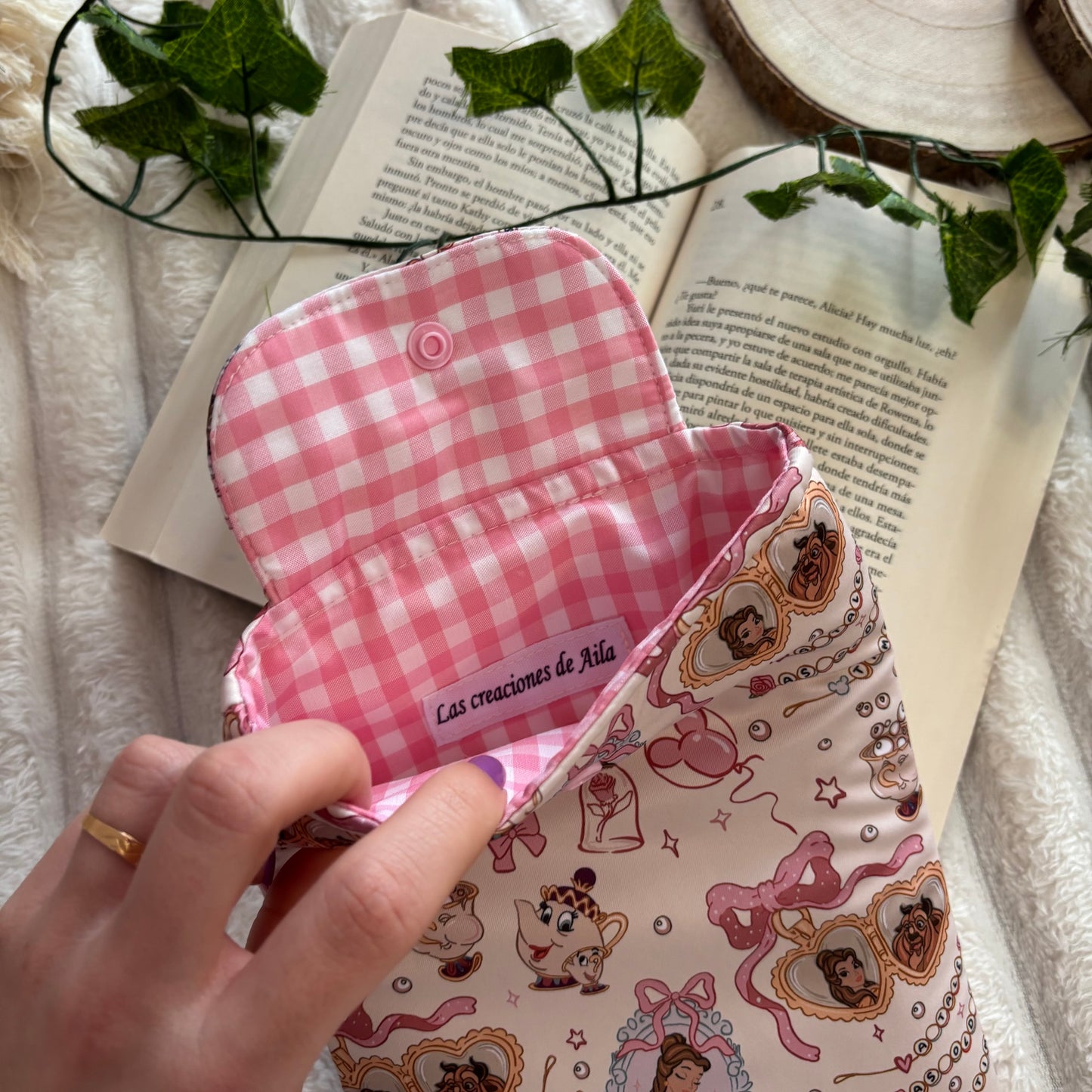 Funda kindle/kobo libra colour Tale as old as time Bella y Bestia