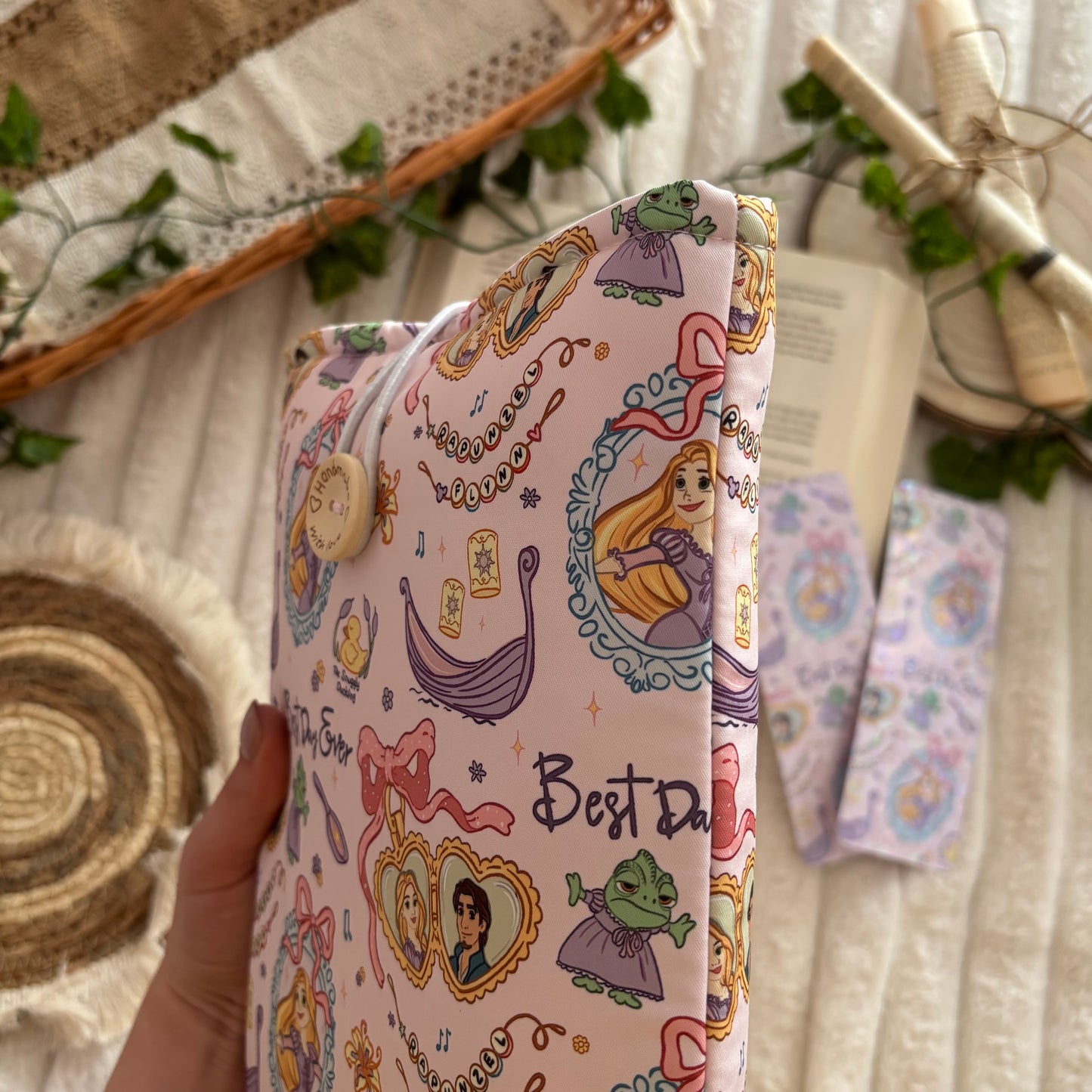 Funda literaria Rapunzel y Finn