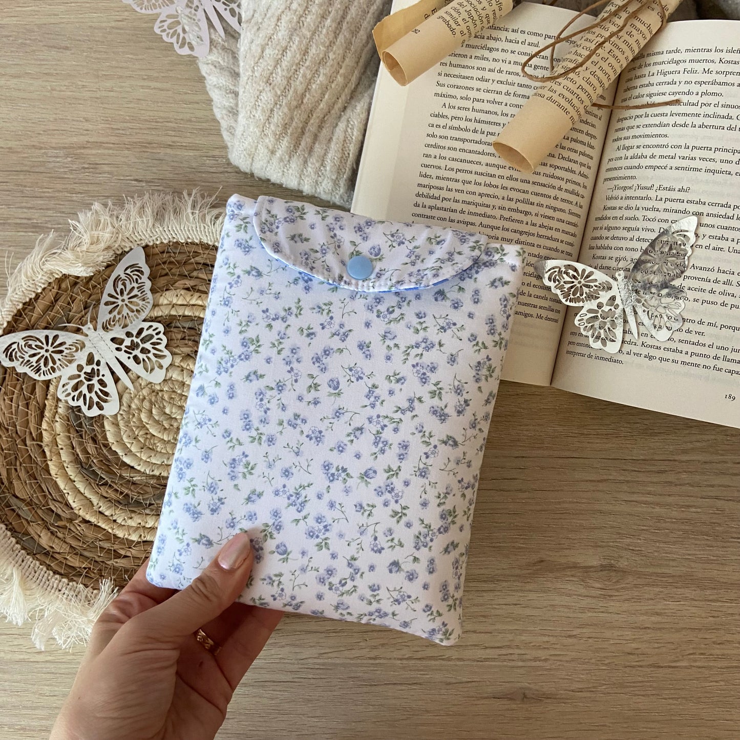 Funda kindle/kobo libra colour suspiros
