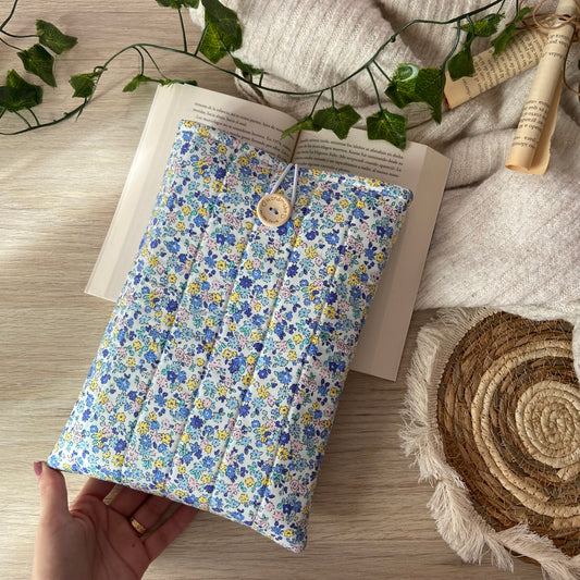 Funda literaria blue flowers