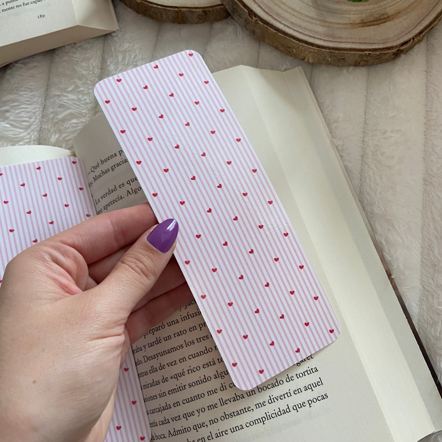 Marcapáginas corazoncitos