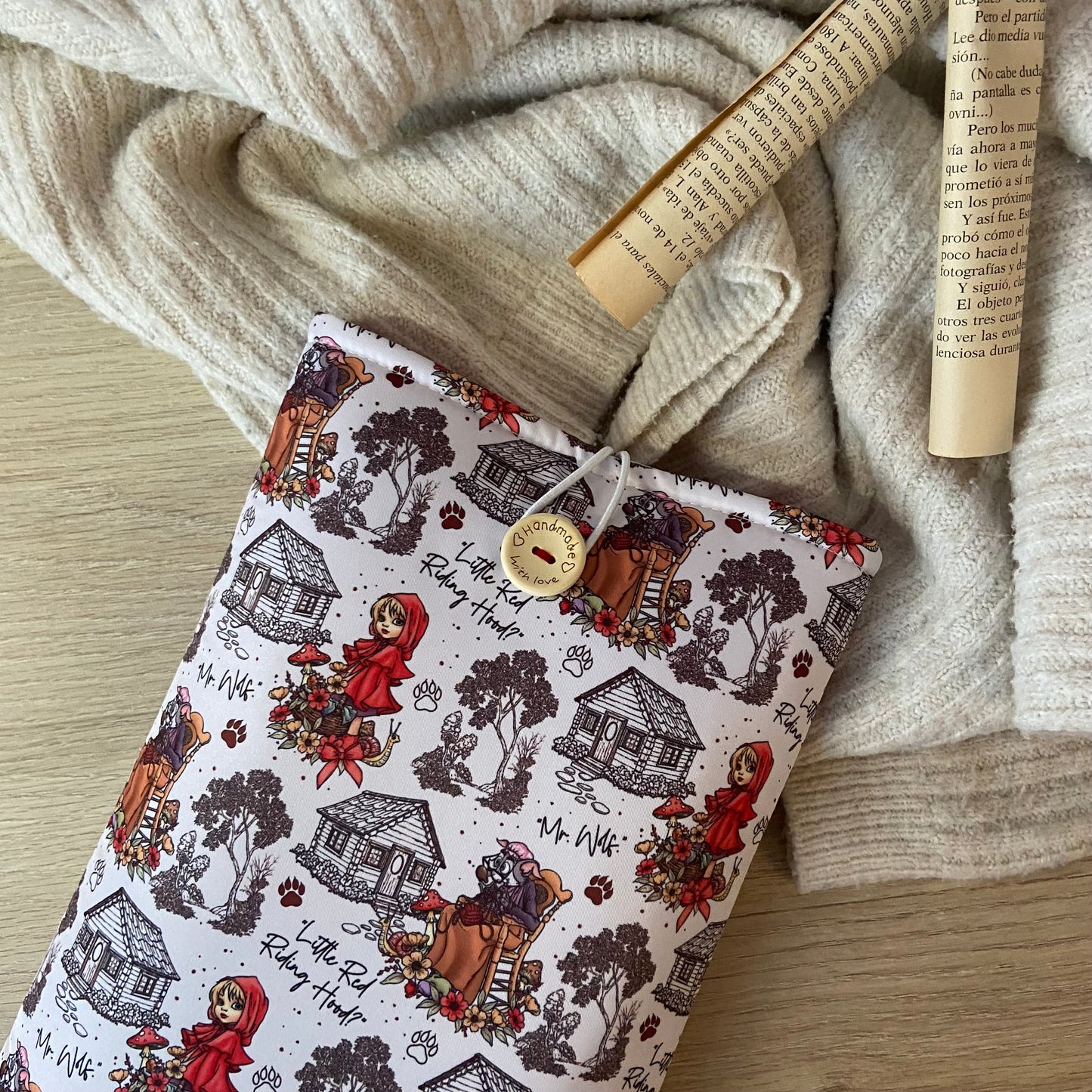 Funda literaria Caperucita roja