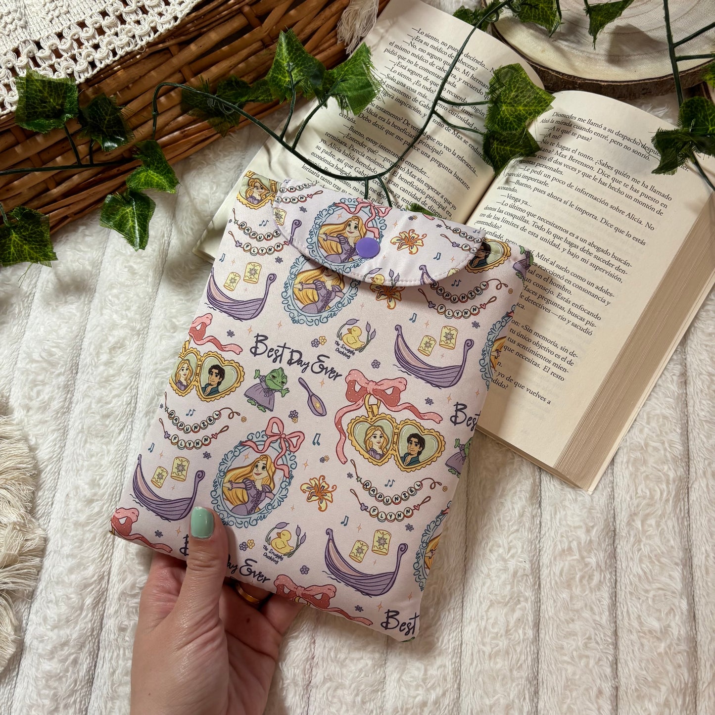 Funda kindle/kobo libra colour Rapunzel y Finn