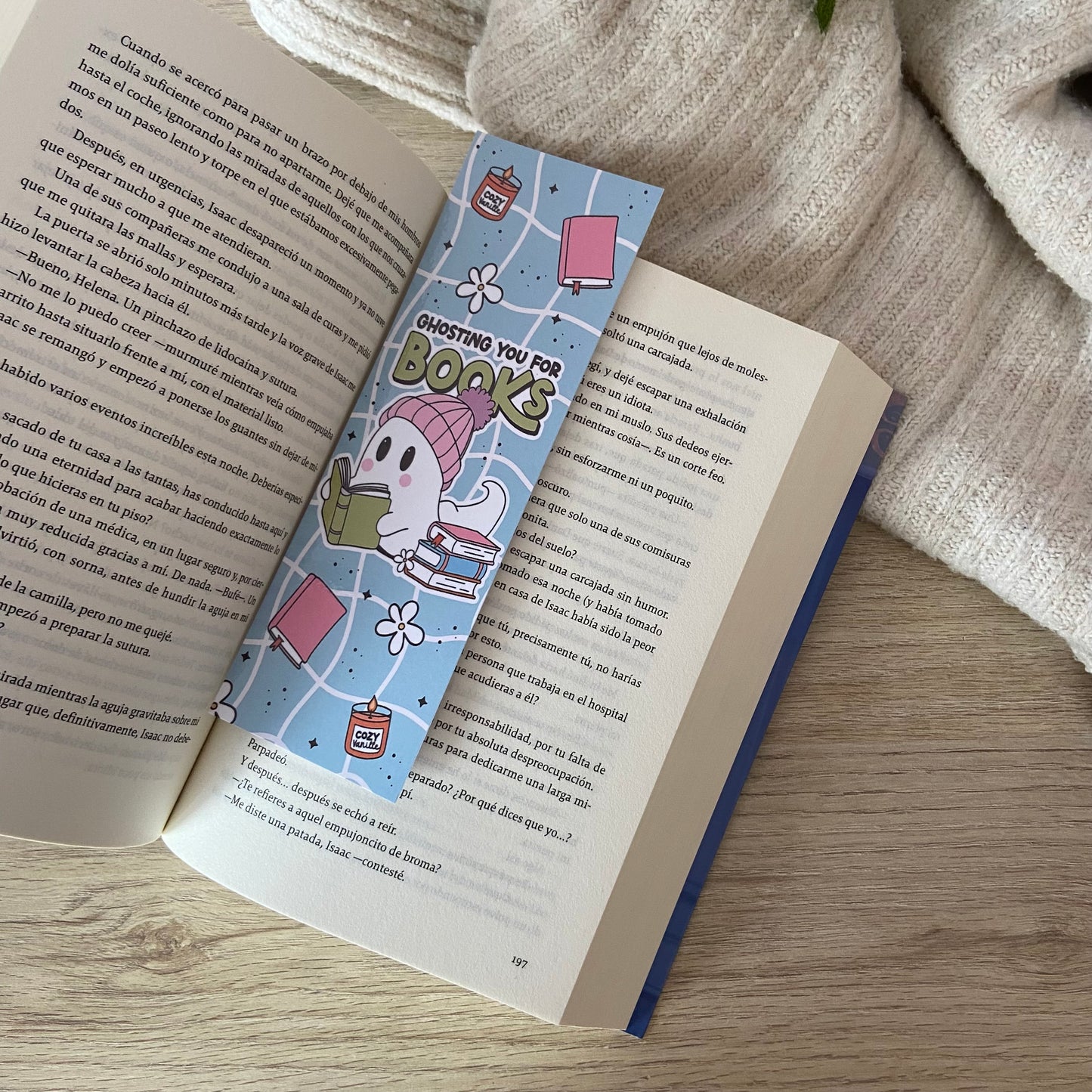 Marcapáginas ghosting you for books