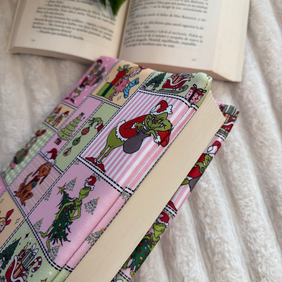 Funda ajustable Grinch impermeable