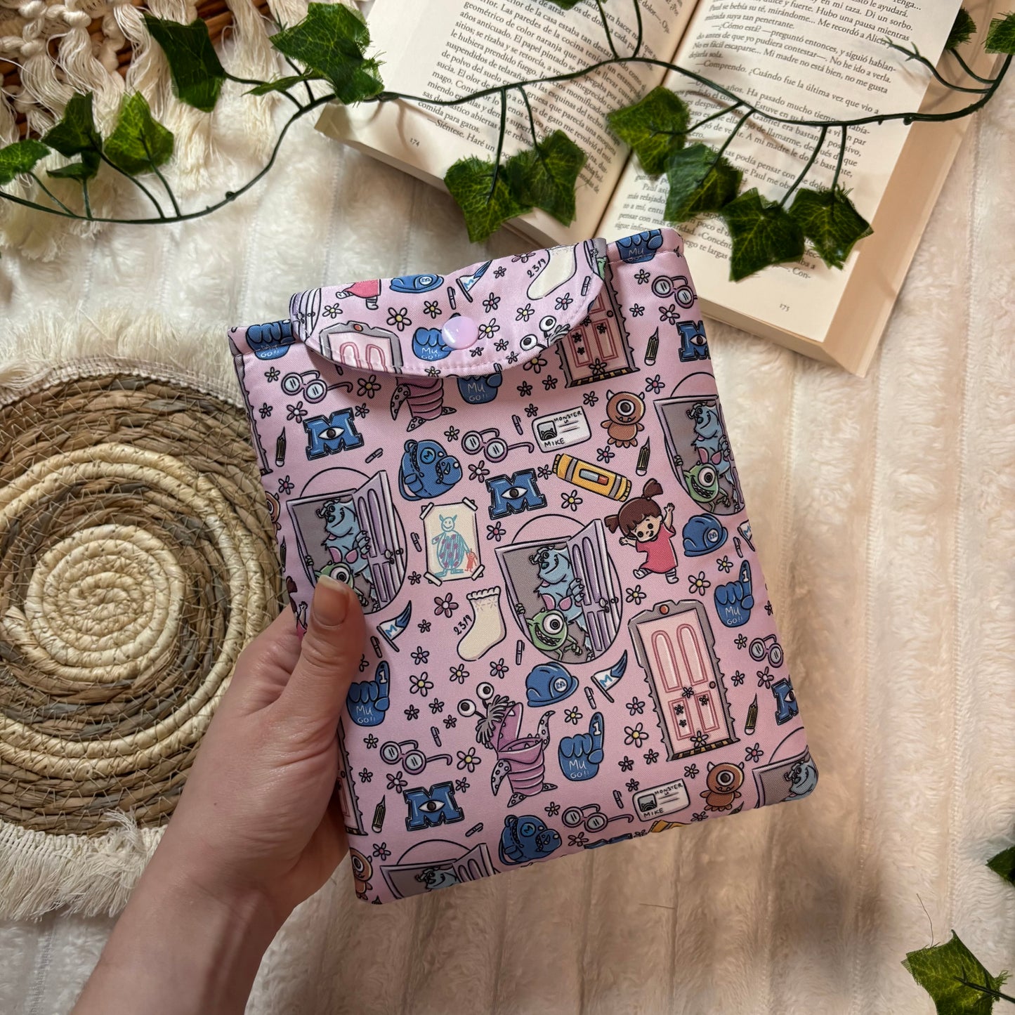 Funda kindle/kobo libra colour Monstruos S.A