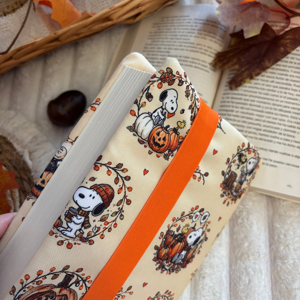 Funda ajustable Hello Autumn Snoopy impermeable
