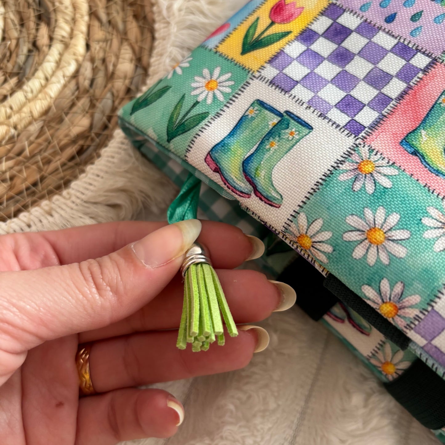 Funda ajustable corazones de Abril impermeable