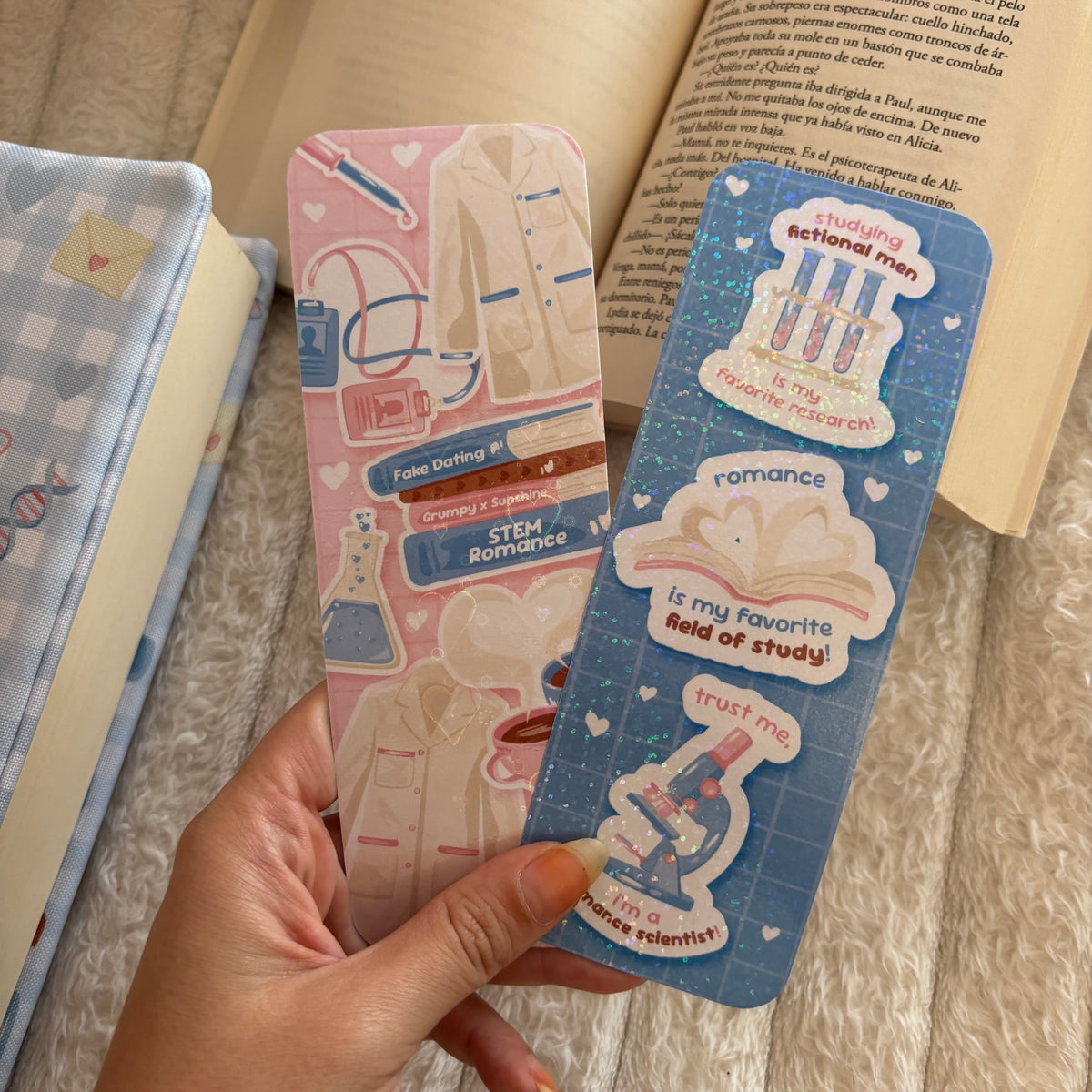 Pack 2 marcapáginas inspirados en La hipótesis del amor holográficos