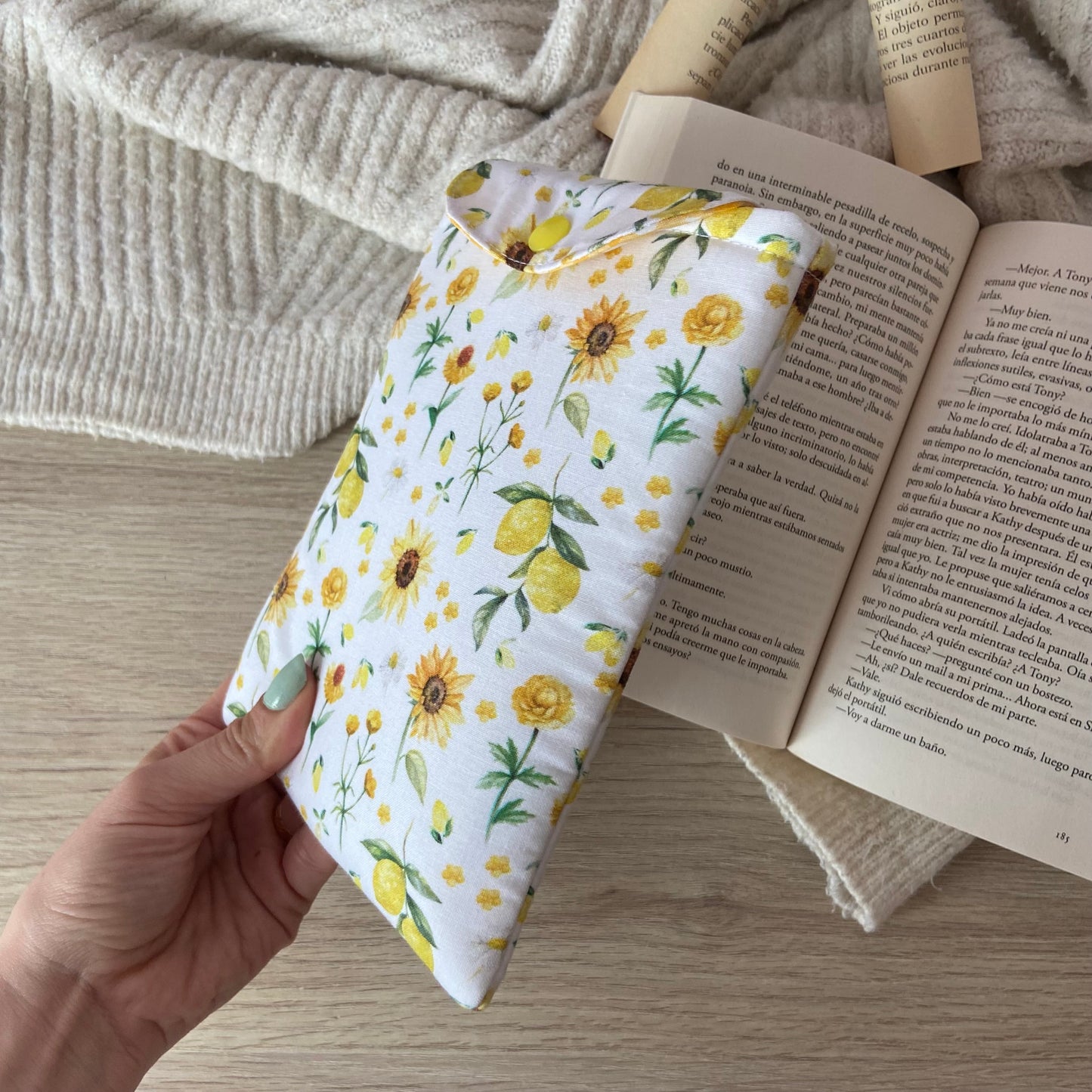 Funda kindle/kobo libra colour girasoles y limones