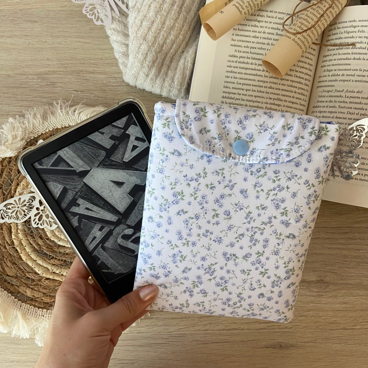 Funda kindle/kobo libra colour suspiros